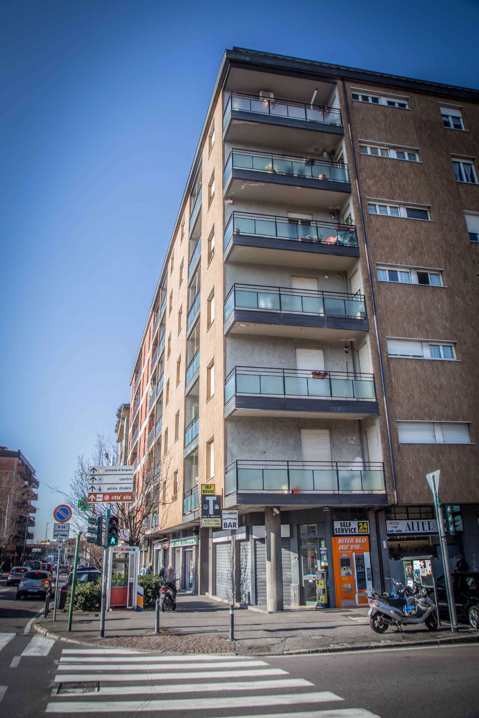 Negozio - Loc.Com. BERGAMO affitto   papa Leone XIII UNIONE DI BANCHE ITALIANE S.P.A.