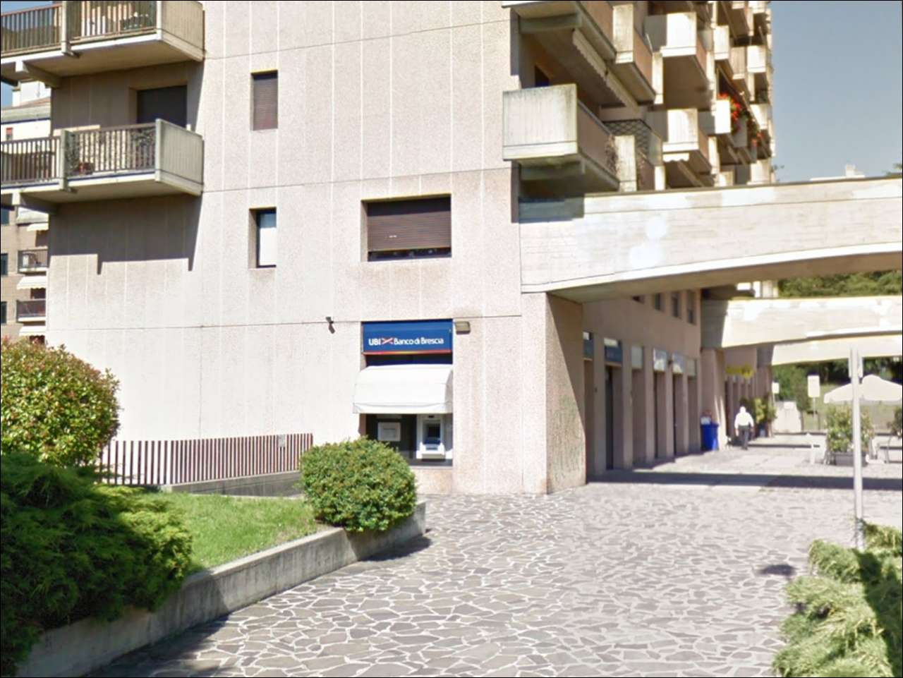 Negozio - Loc.Com. BERGAMO vendita   tremana UNIONE DI BANCHE ITALIANE S.P.A.