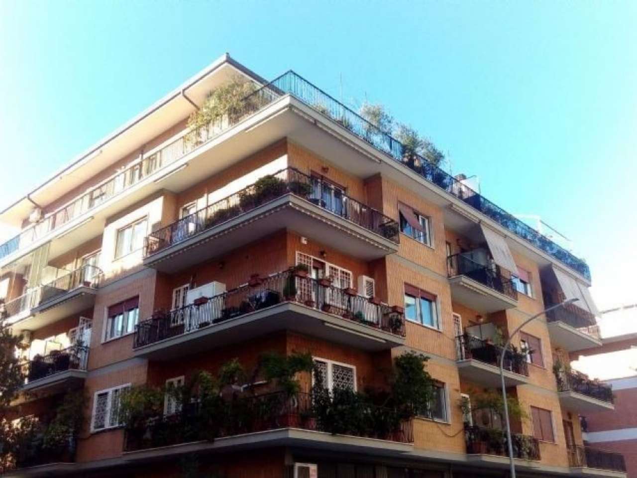  roma vendita quart: tuscolano (vi mun.) affiliato frimm - alpa immobiliare s.r.l.s.