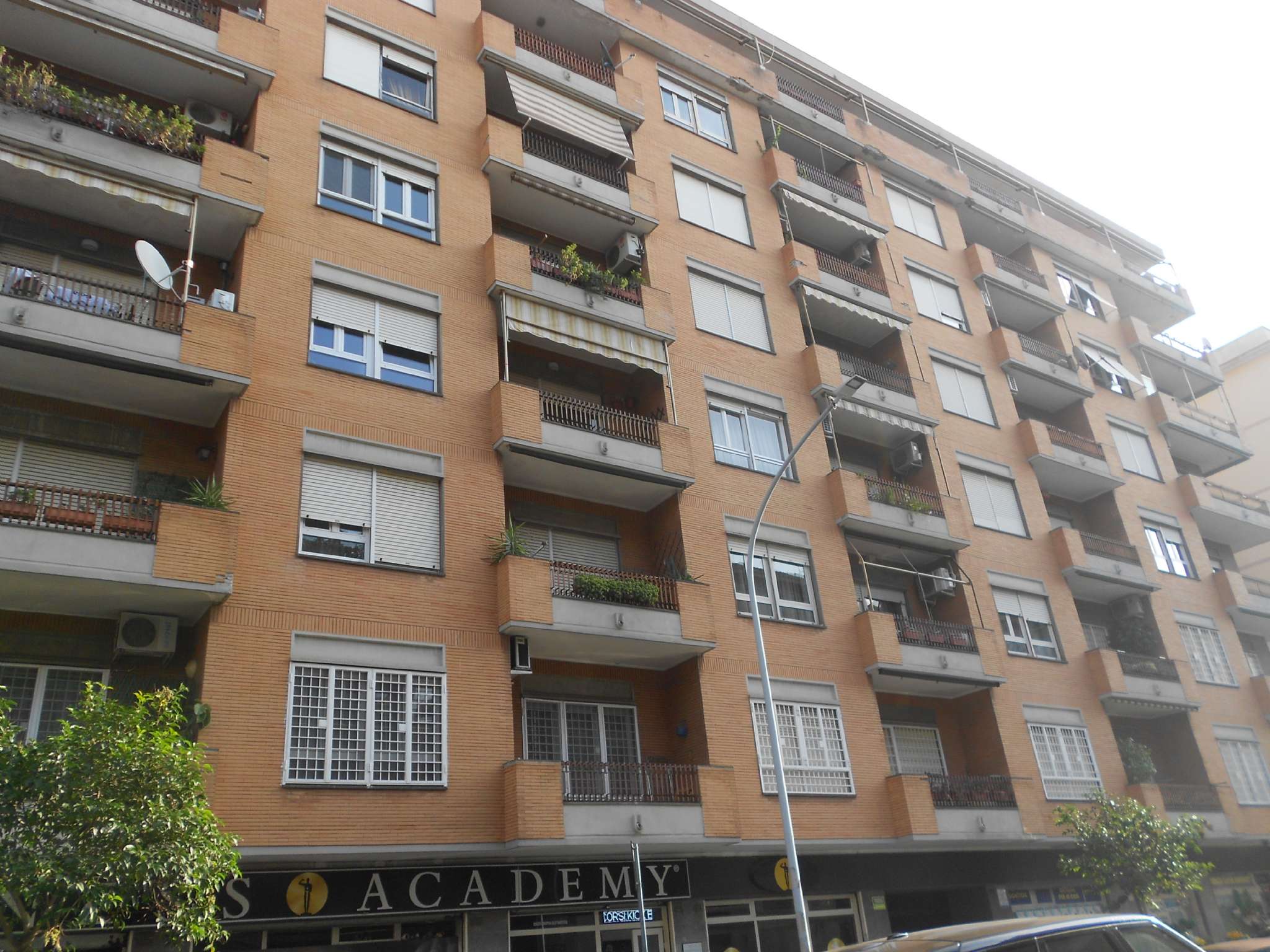  roma vendita quart: tuscolano (vi mun.) affiliato frimm - alpa immobiliare s.r.l.s.