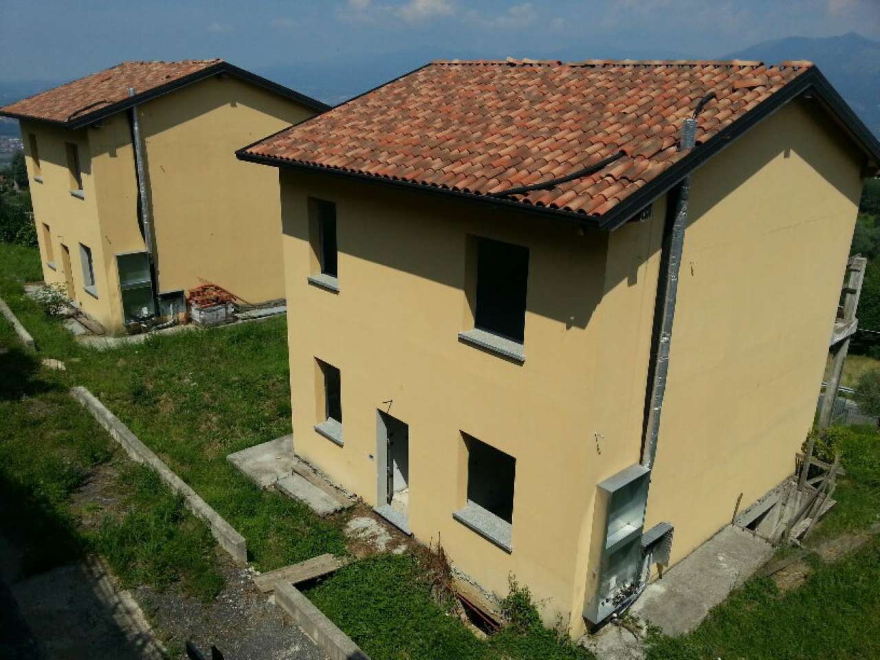 Villa COLLE BRIANZA vendita   Via San Nicola Imperium Immobiliare