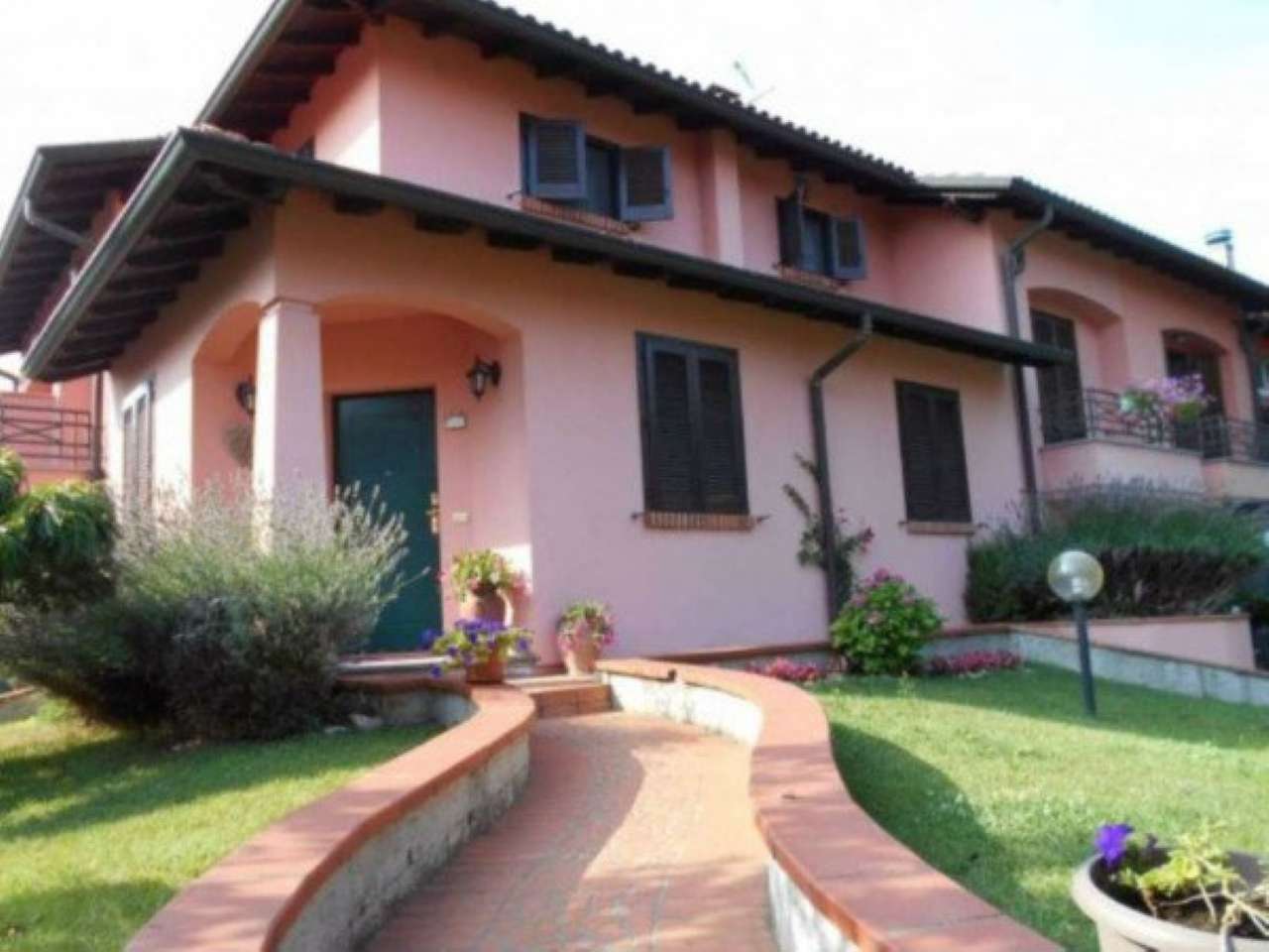 Villa Bifamiliare TRIVOLZIO vendita    immobiliare campari