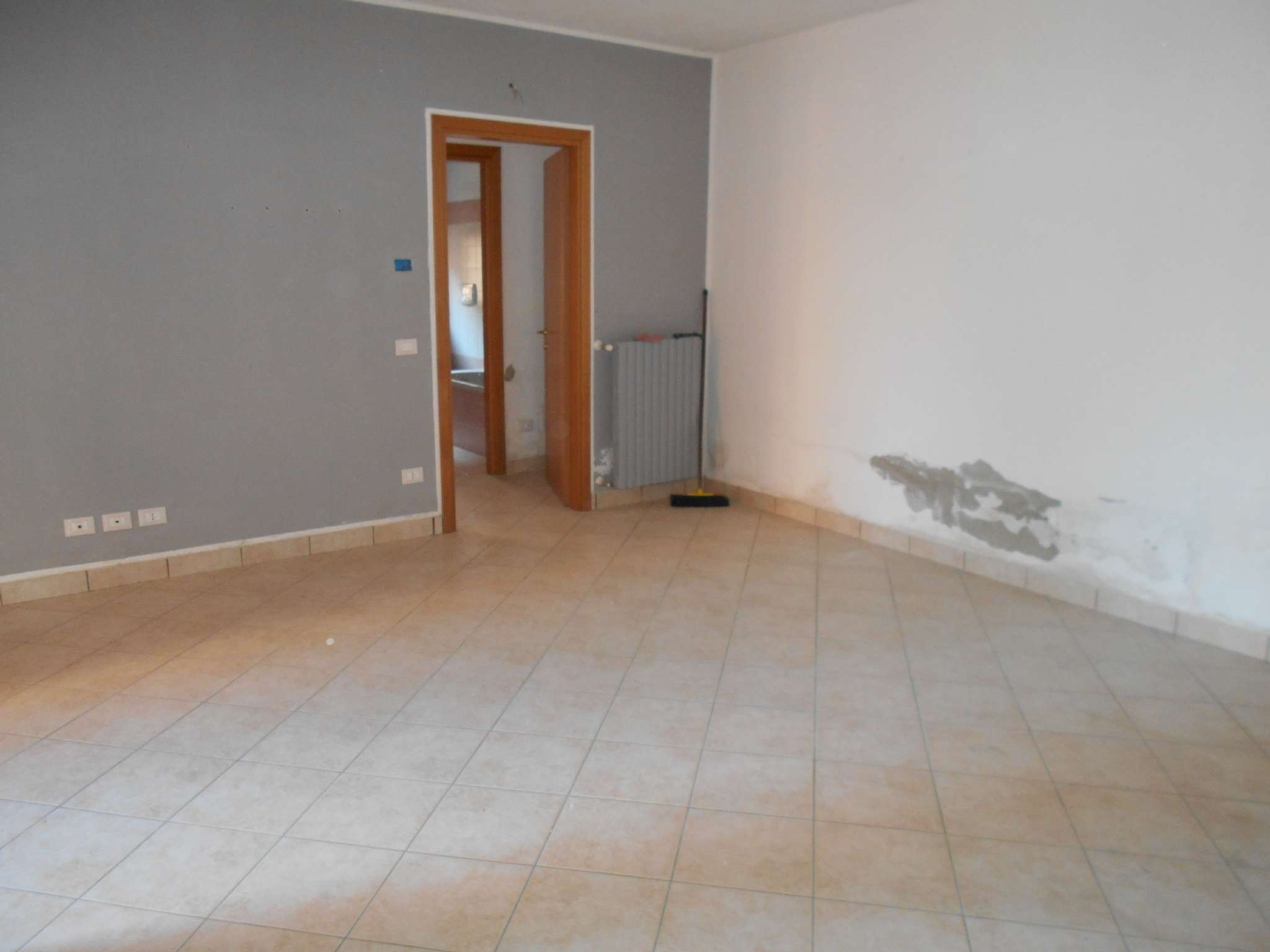 Appartamento VILLANTERIO vendita   statale 235 immobiliare campari