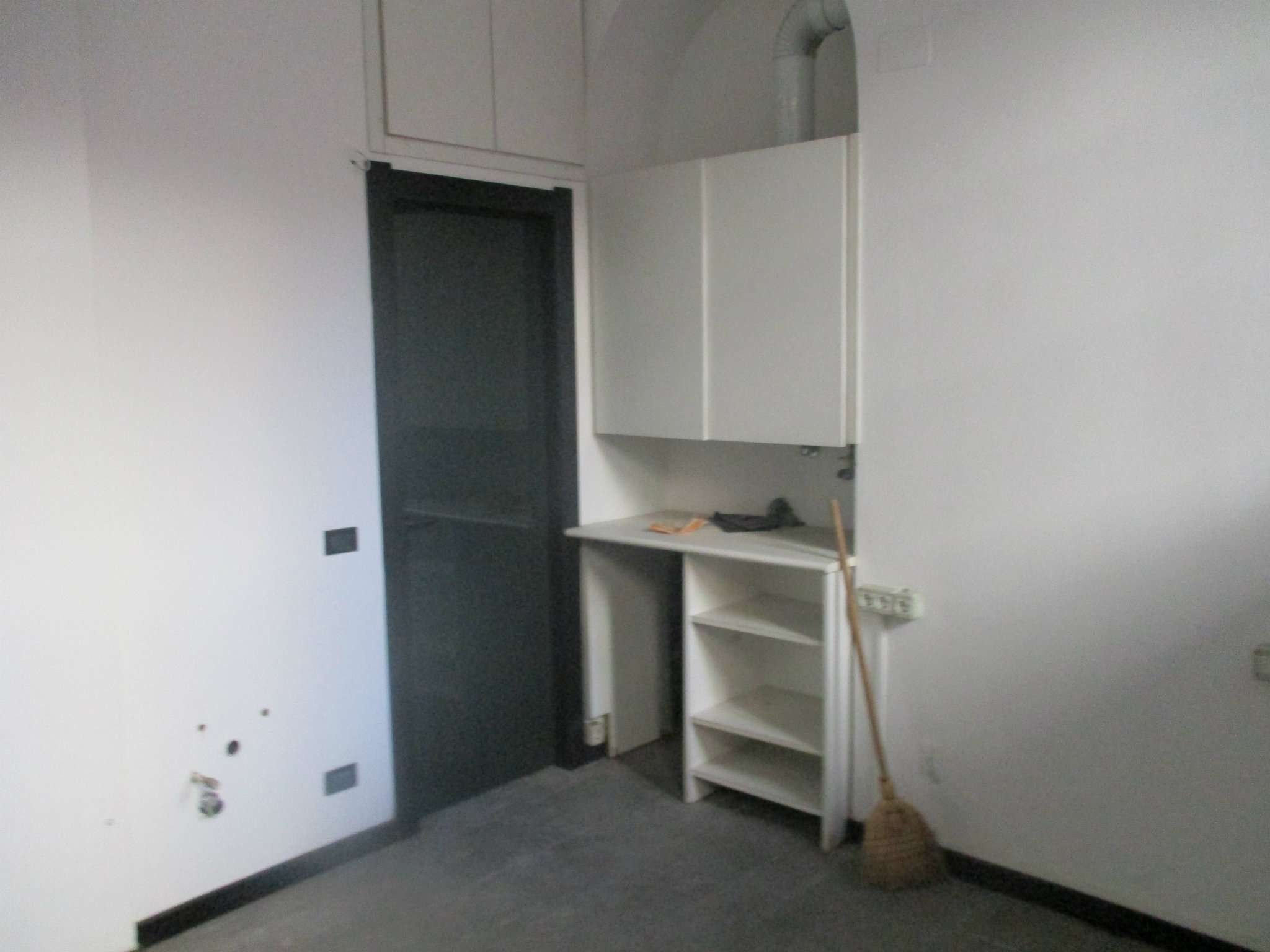 Negozio - Loc.Com. PAVIA vendita    immobiliare campari