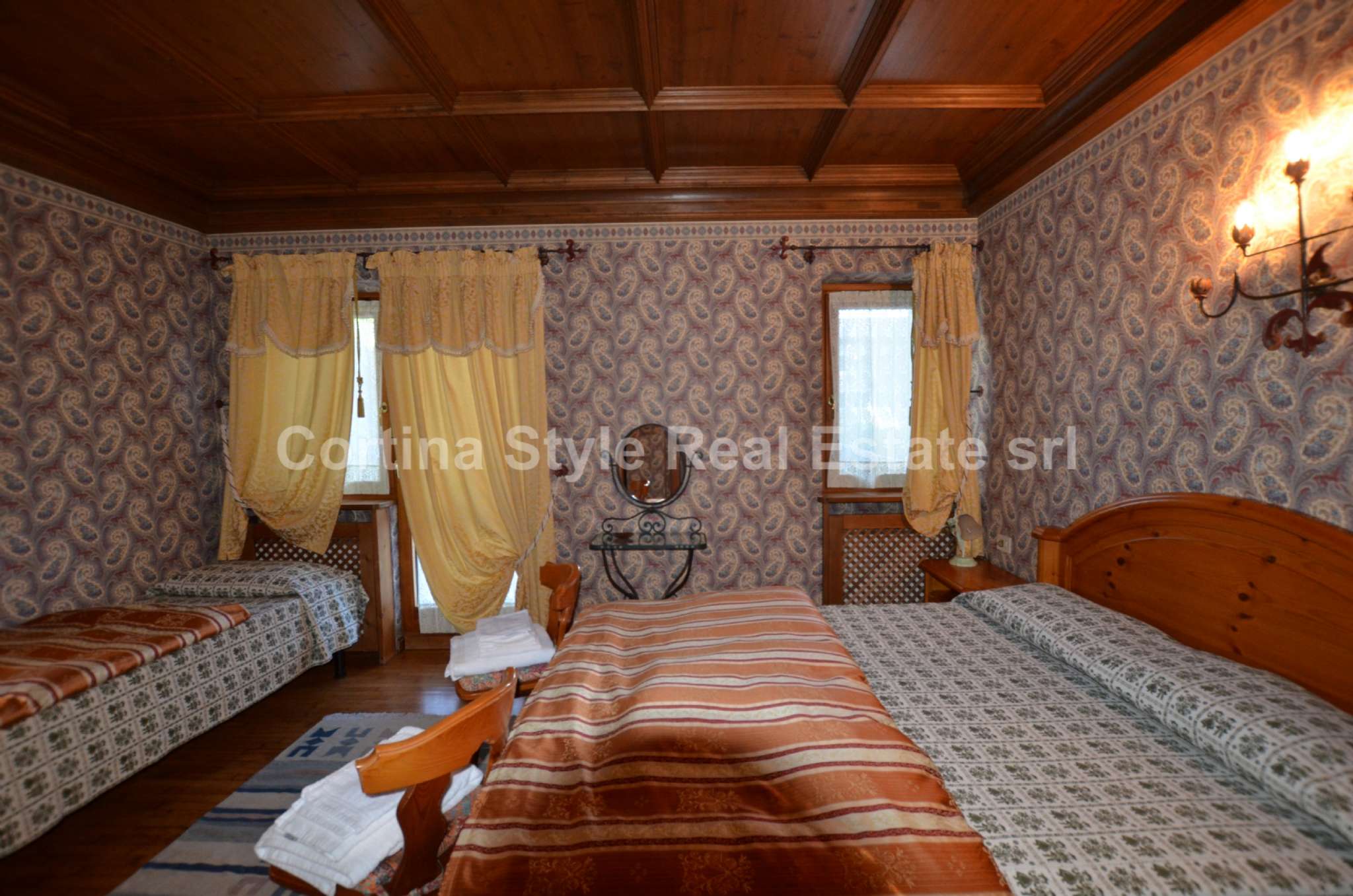 Appartamento SAN VITO DI CADORE vendita   Via B.V. della Difesa Cortina Style Real Estate srl