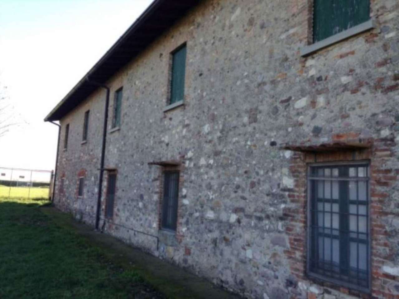 Rustico - Cascina CAZZAGO SAN MARTINO vendita    Intesa Commerciale