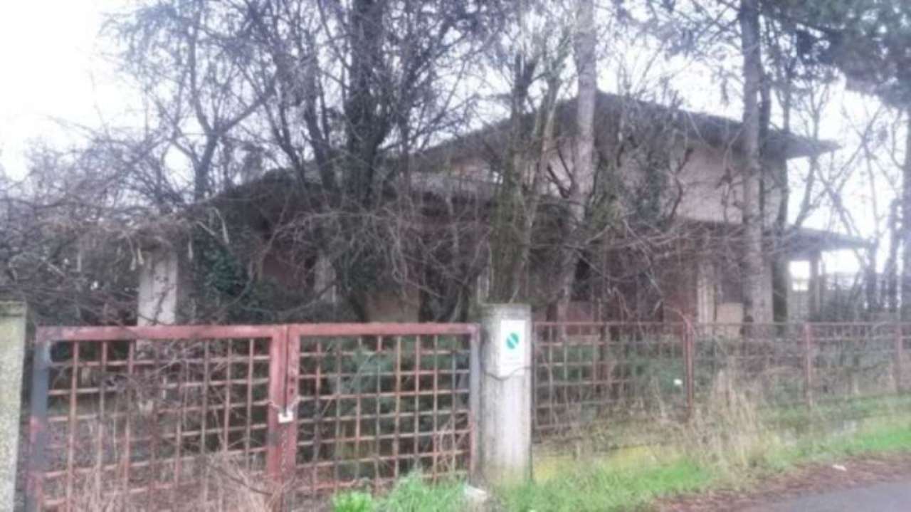 Villa PONTEVICO vendita    Intesa Commerciale