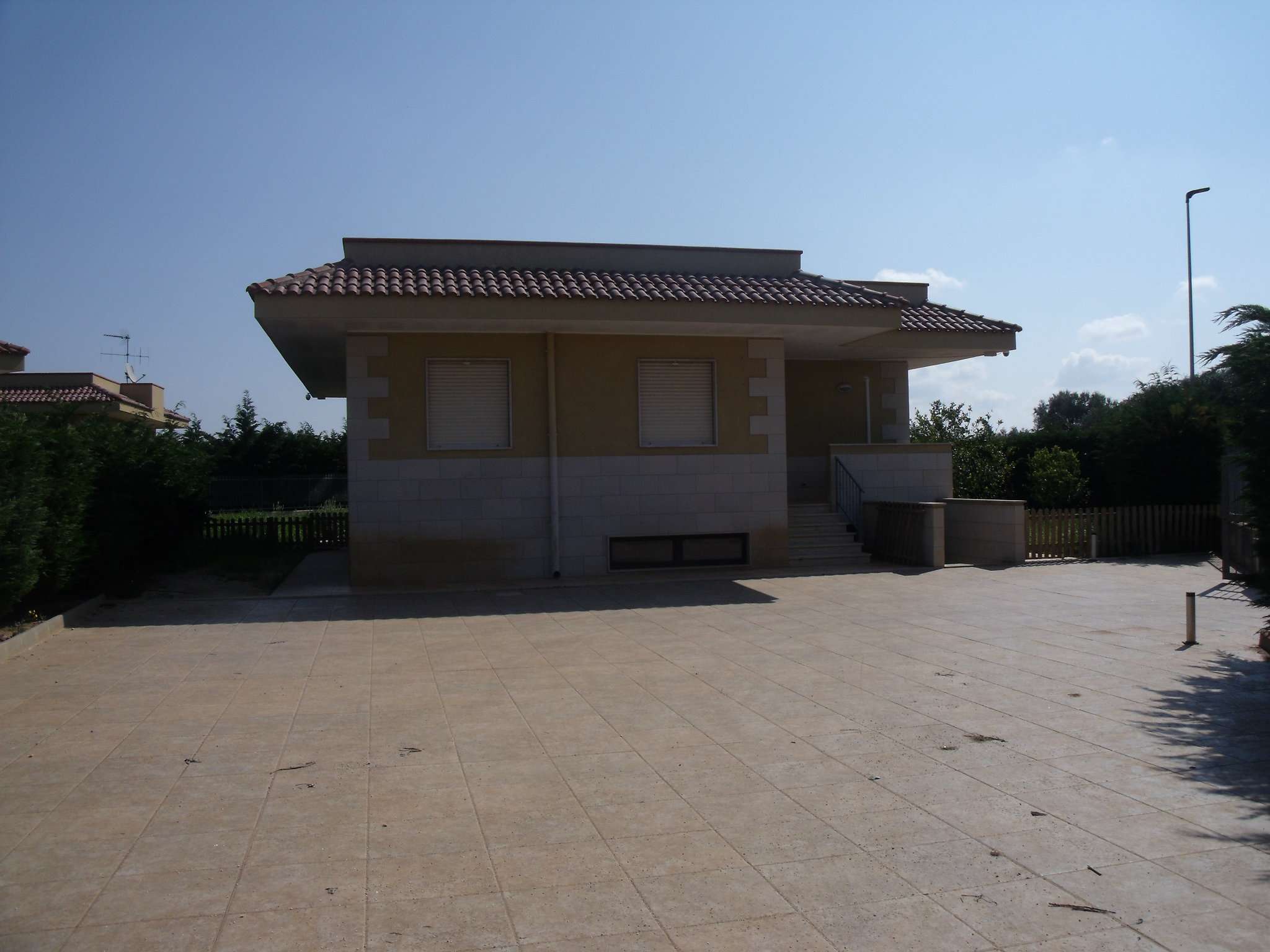 Villa Trifamiliare CELLAMARE vendita    sweet home immobiliare srl