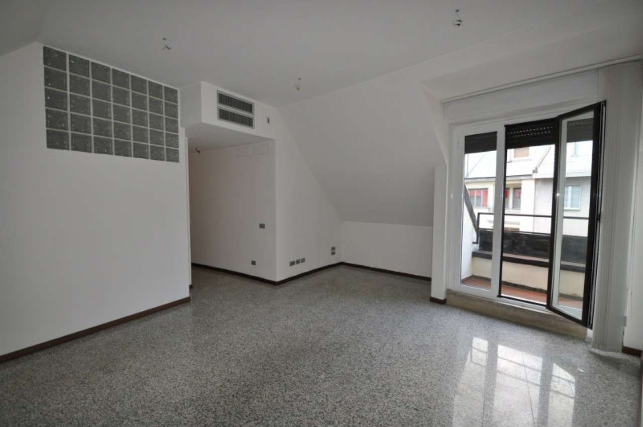  milano affitto quart: corso italia a360immobiliare