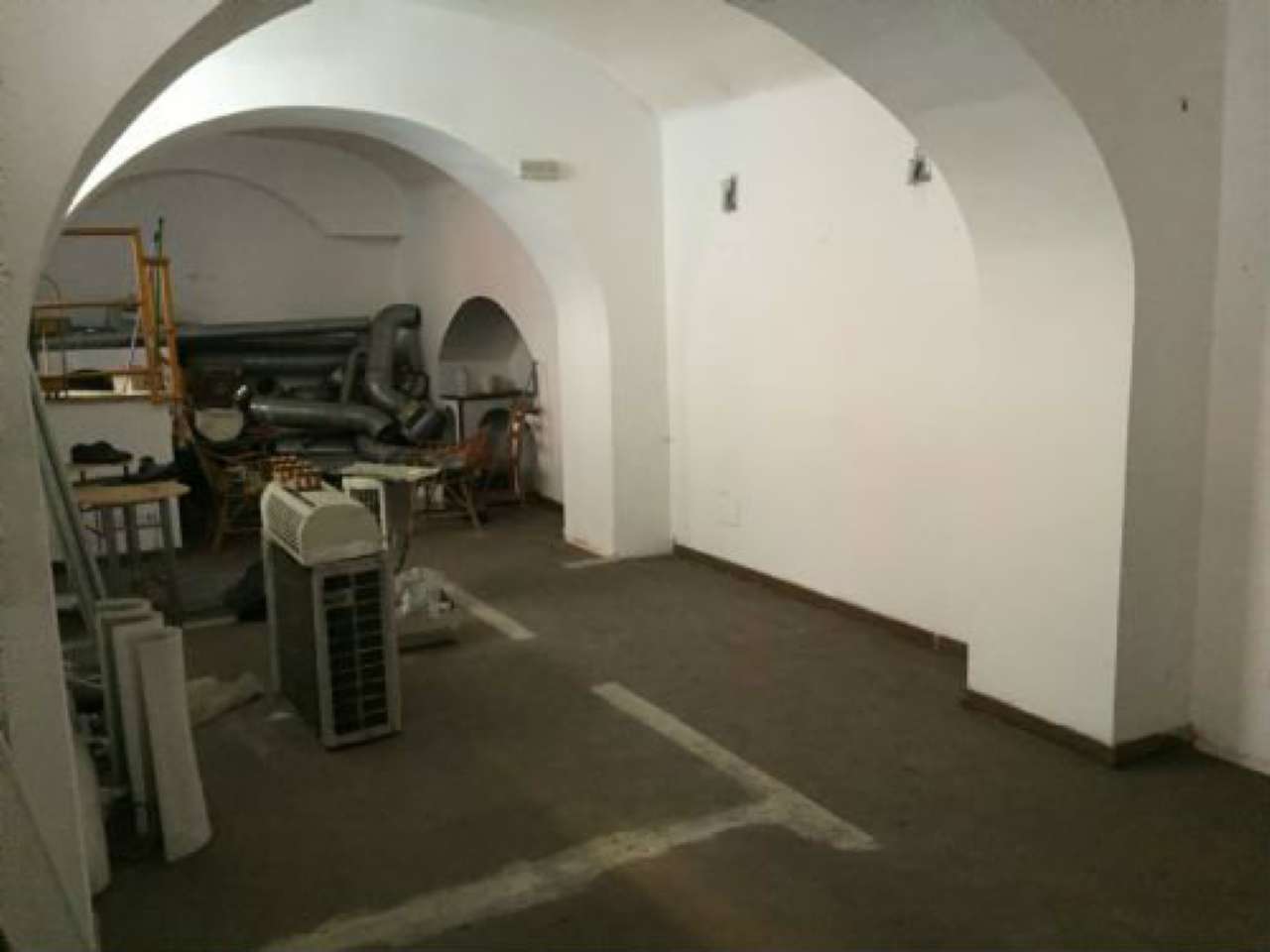 Negozio - Loc.Com. ROMA vendita  TRASTEVERE  via luigi santini TRASTEVERE IMMOBILIARE