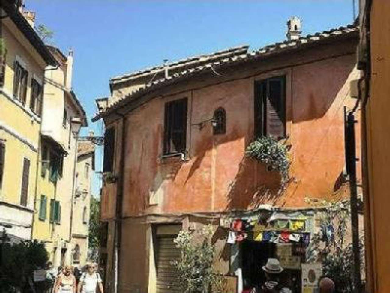 Negozio - Loc.Com. ROMA vendita  TRASTEVERE  piazza gioacchino belli TRASTEVERE IMMOBILIARE