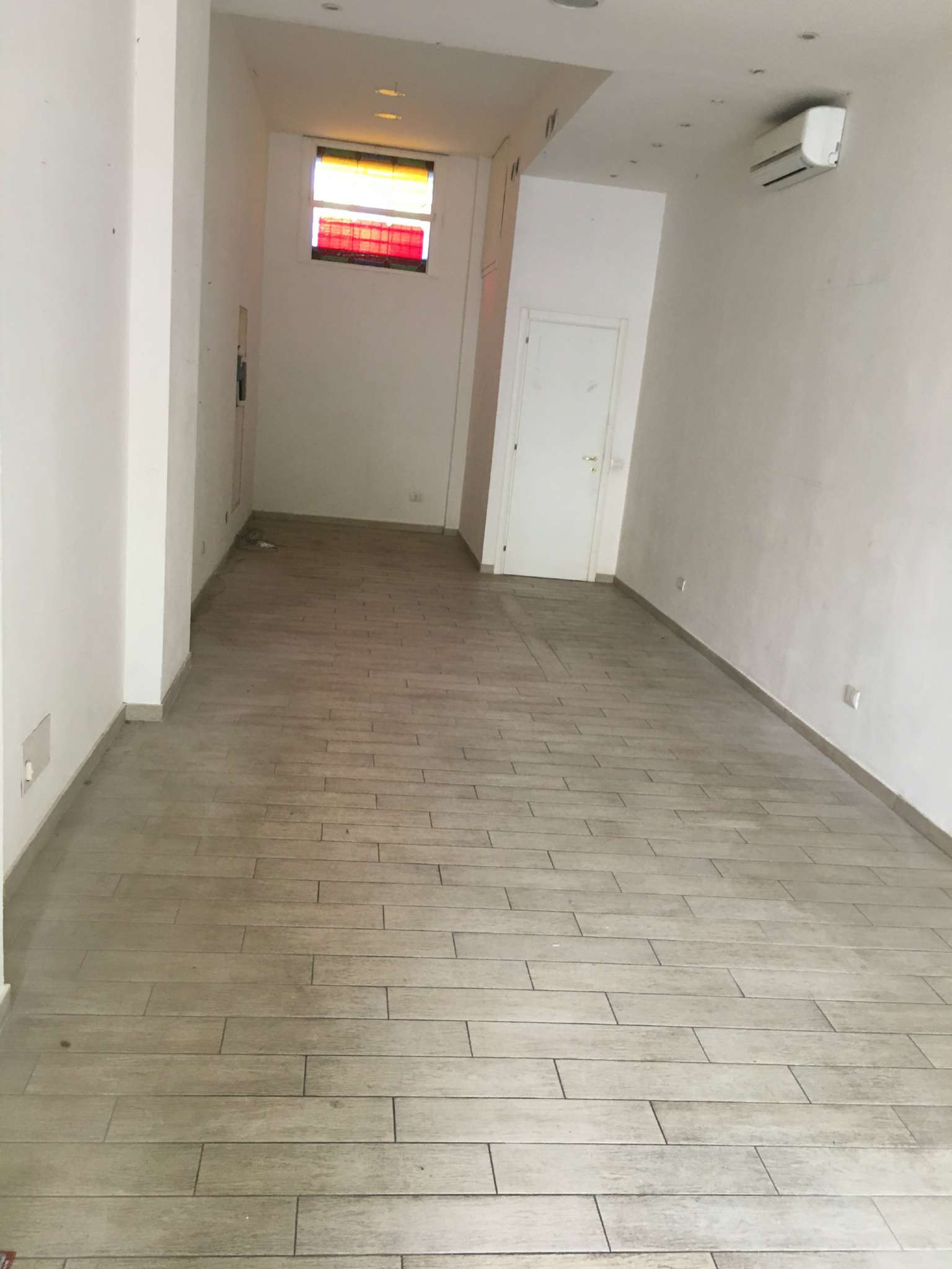 Negozio - Loc.Com. ROMA affitto  FLEMING PIAZZA FILIPPO CARLI TRASTEVERE IMMOBILIARE