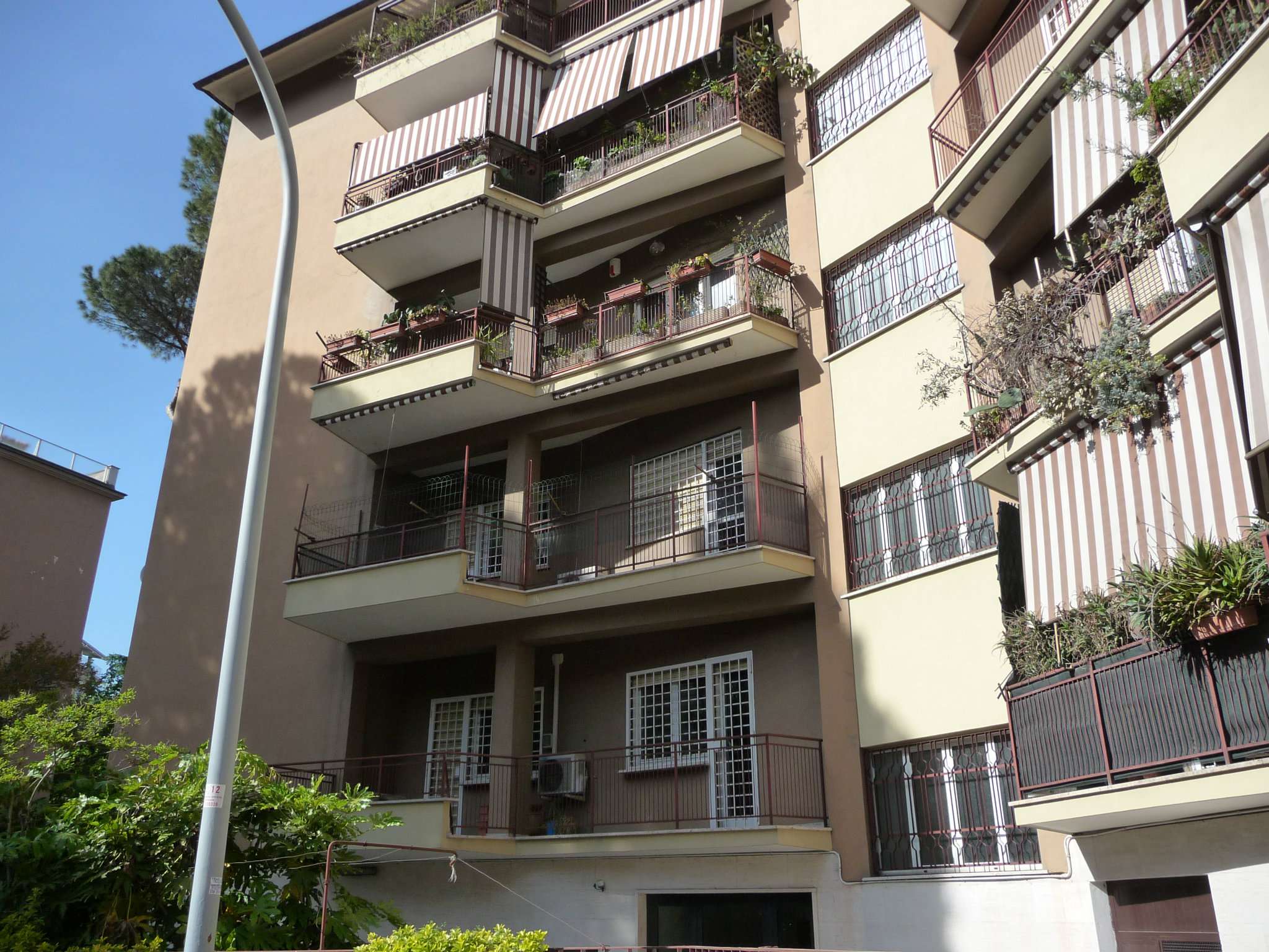Ufficio - Loc.Com. ROMA vendita  EUROPA  dei Carpazi Attiva Real Estate S.r.l.