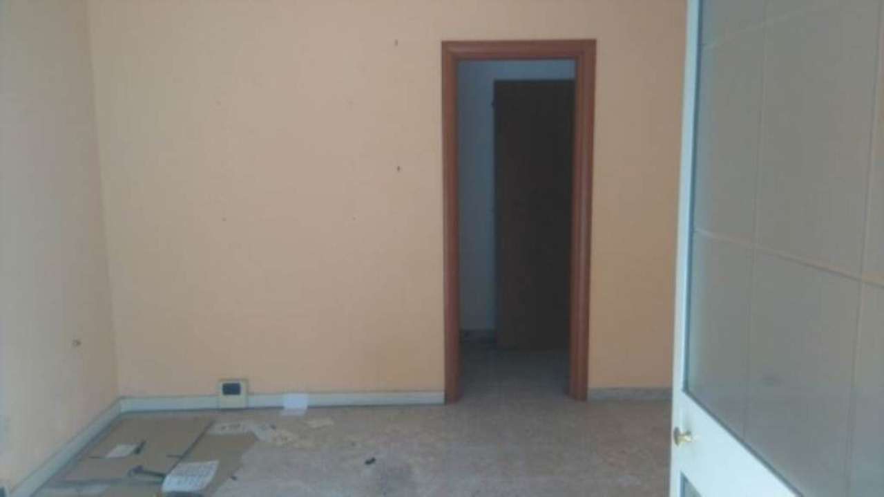 Negozio - Loc.Com. ROMA vendita  QUARTO MIGLIO di San Tarcisio Agenzia Regilla Immobiliare s.a.s.