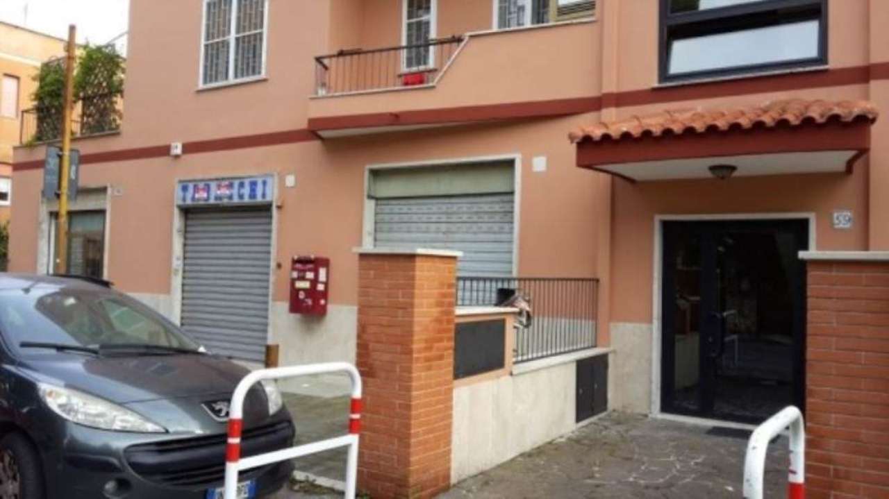 Negozio - Loc.Com. ROMA vendita  QUARTO MIGLIO al Quarto Miglio Agenzia Regilla Immobiliare s.a.s.