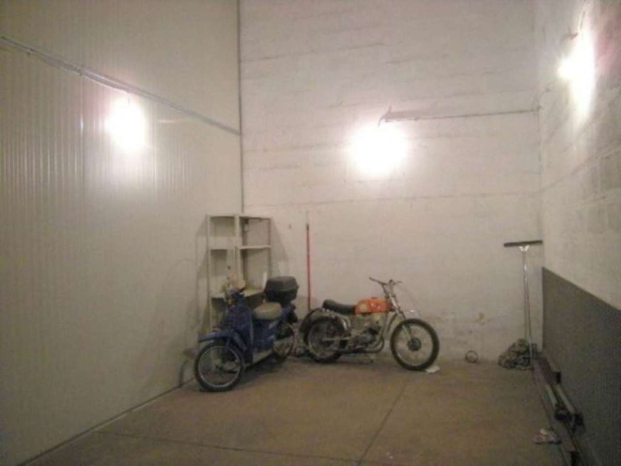 Box auto - Posto auto ROMA vendita  APPIO LATINO (IX MUN.)  Agenzia Regilla Immobiliare s.a.s.