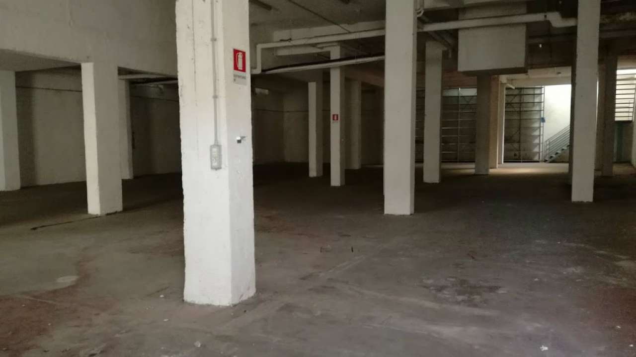 Negozio - Loc.Com. ROMA affitto  FINOCCHIO del fosso di santa maura Agenzia Regilla Immobiliare s.a.s.