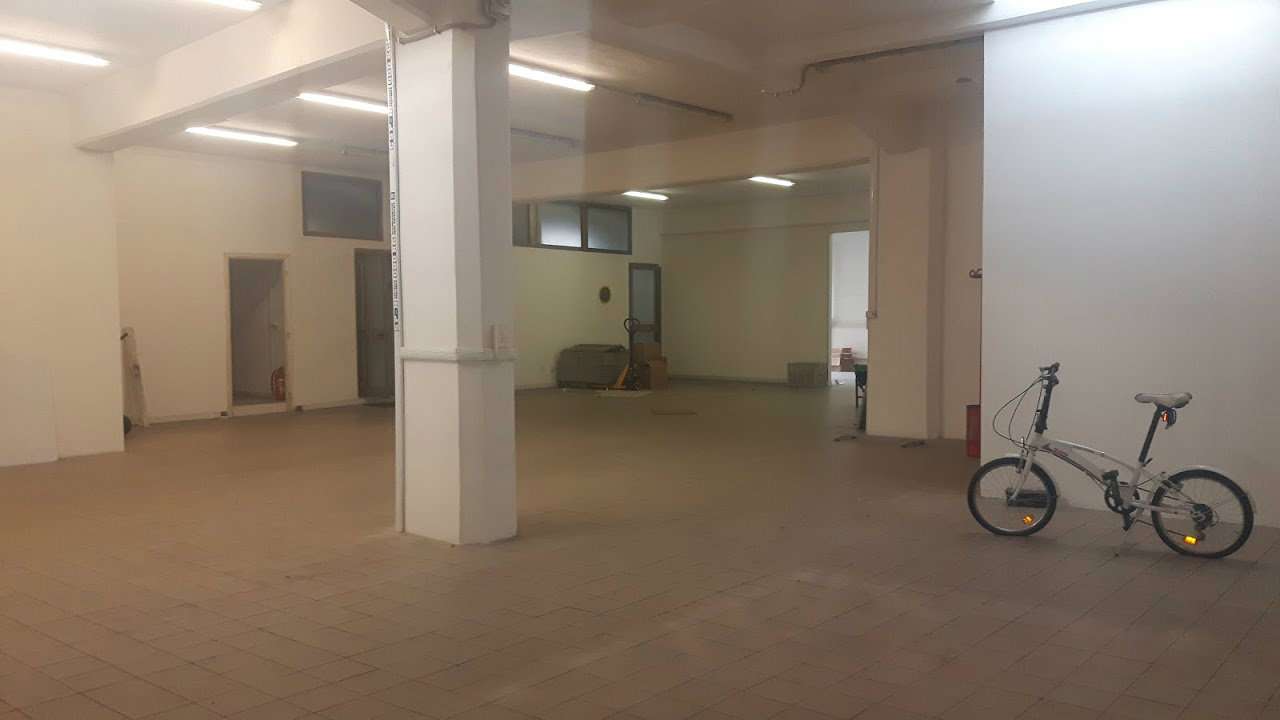 Negozio - Loc.Com. ROMA affitto  QUARTO MIGLIO annia regilla Agenzia Regilla Immobiliare s.a.s.