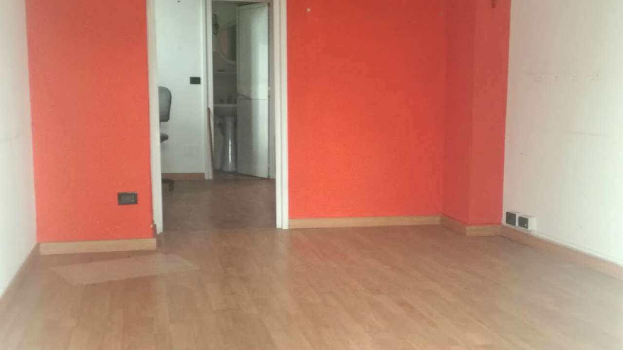 Negozio - Loc.Com. ROMA affitto  QUARTO MIGLIO al Quarto Miglio Agenzia Regilla Immobiliare s.a.s.