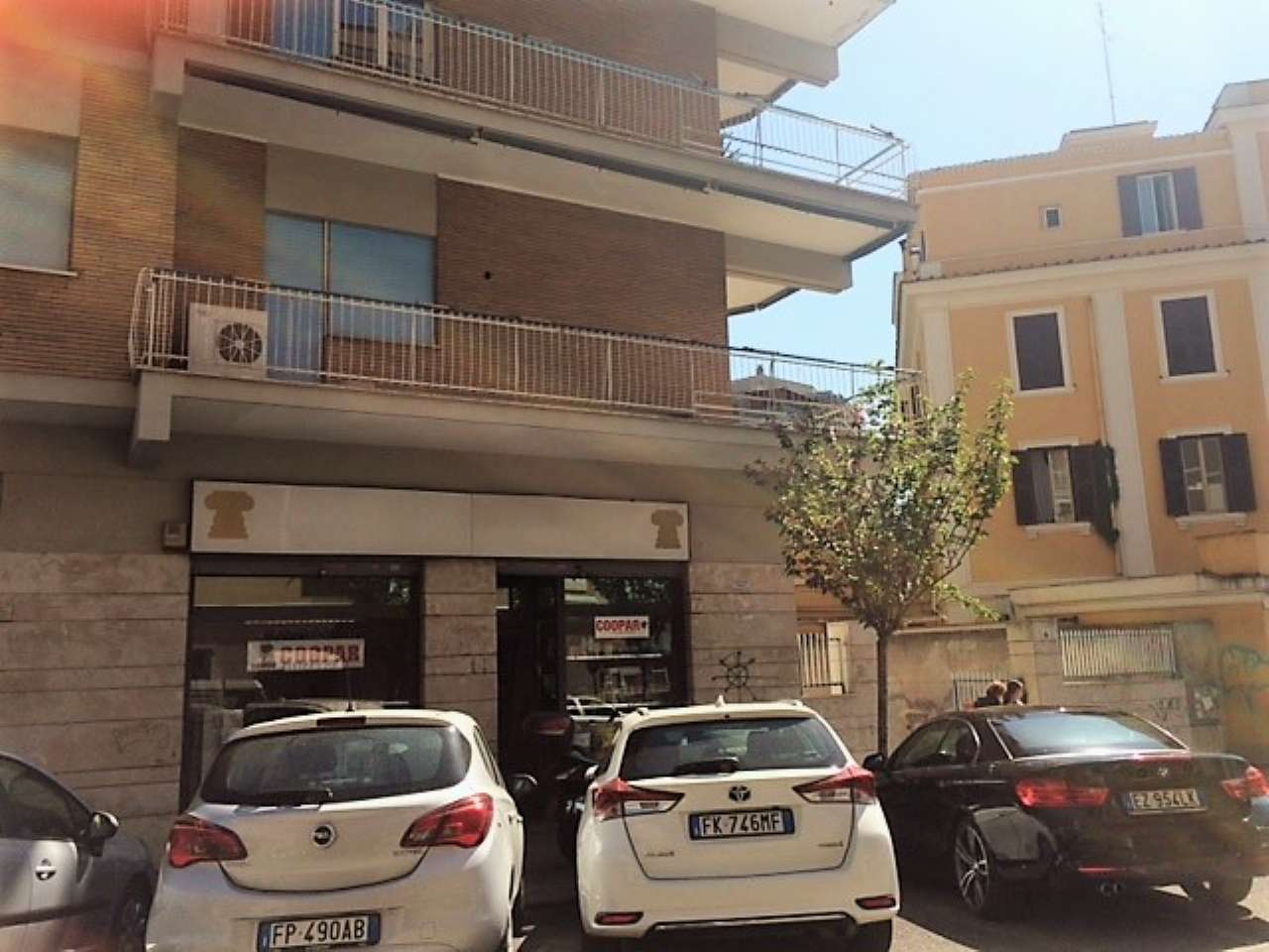 Ufficio - Loc.Com. ROMA vendita  APPIO LATINO (IX MUN.) via tommaso da celano Agenzia Regilla Immobiliare s.a.s.