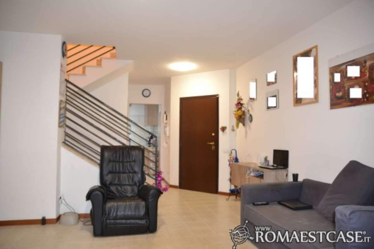 Villa Affiancata - Schiera ROMA vendita  CASTELVERDE Pescosansonesco RomaEstCase.it