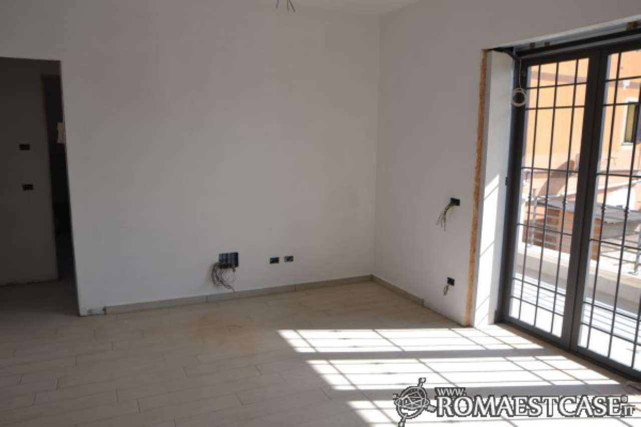 Appartamento ROMA vendita  FINOCCHIO Barrafranca RomaEstCase.it