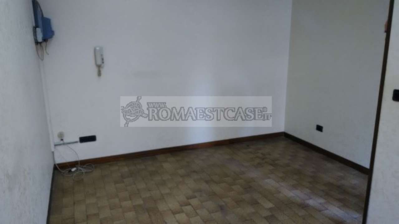  roma affitto quart: romanina romaestcase.it