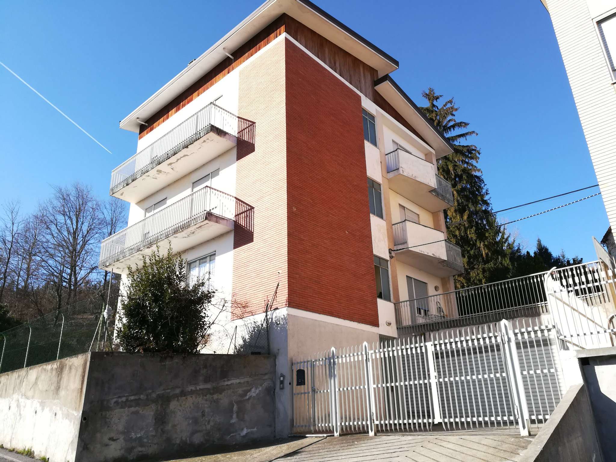  mondovì vendita quart:  camperi immobiliare