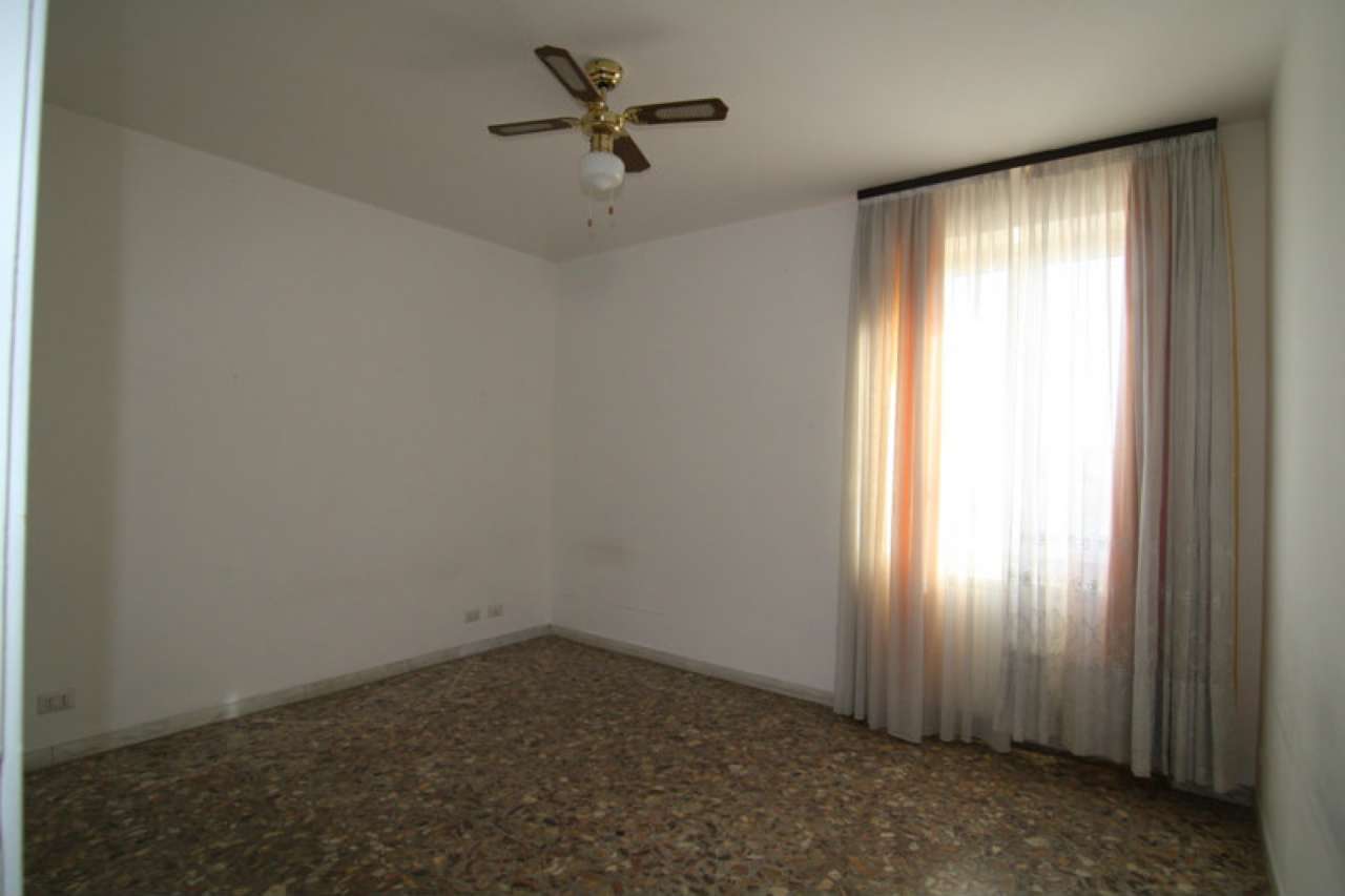 Appartamento ROMA vendita  SAN BASILIO  Via del Casale di San Basilio Meridiana Mediazioni s.r.l.
