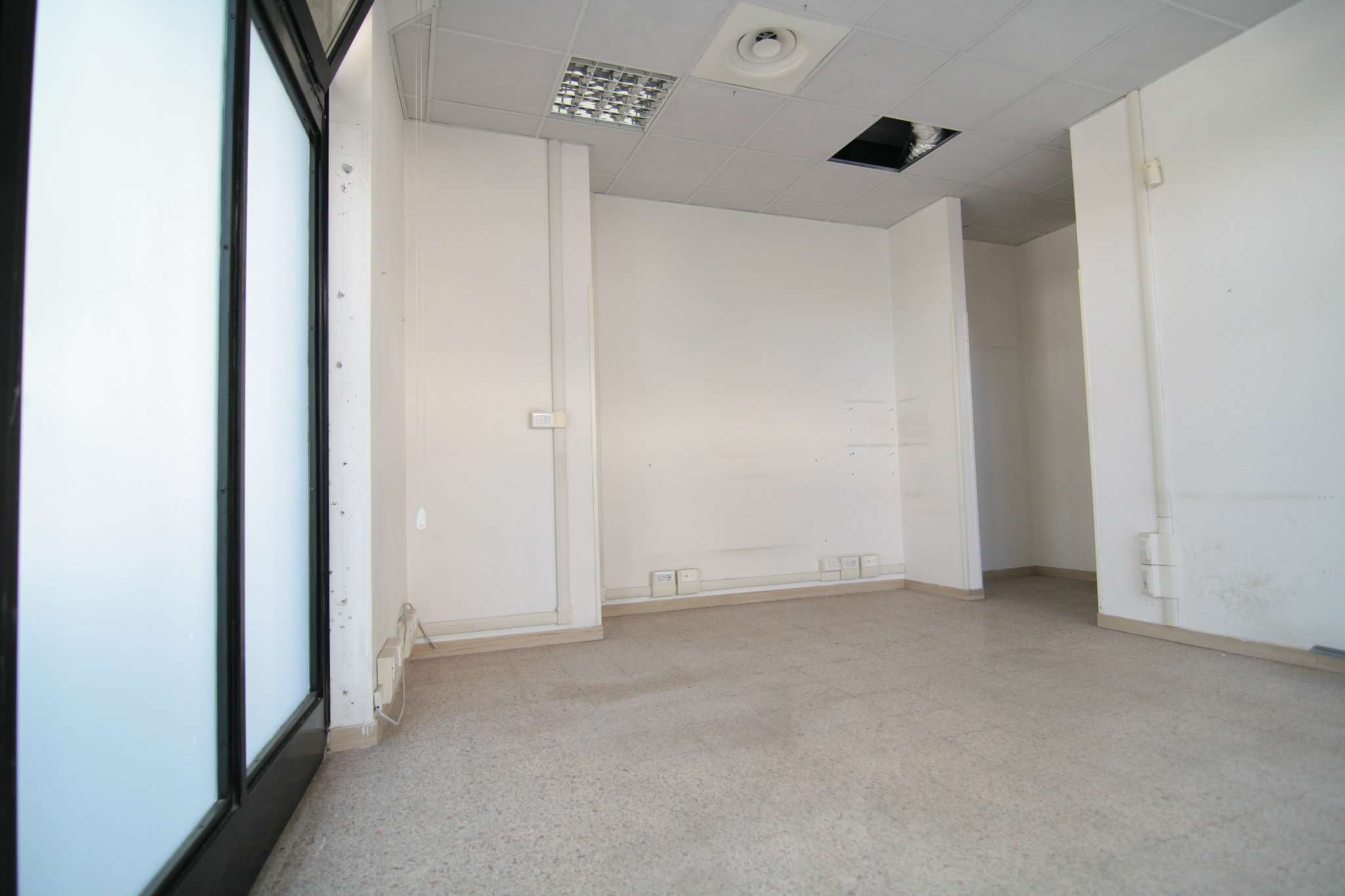 Negozio - Loc.Com. ROMA vendita  TALENTI Via Renato Fucini Meridiana Mediazioni s.r.l.