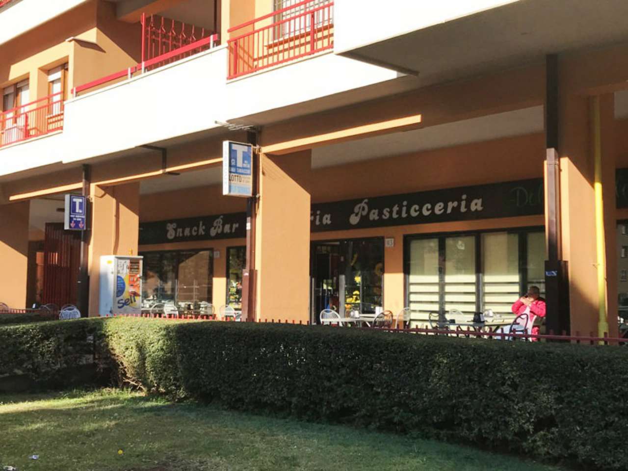 Negozio - Loc.Com. ROMA vendita  Tiburtina Viale Battista Bardanzellu Meridiana Mediazioni s.r.l.