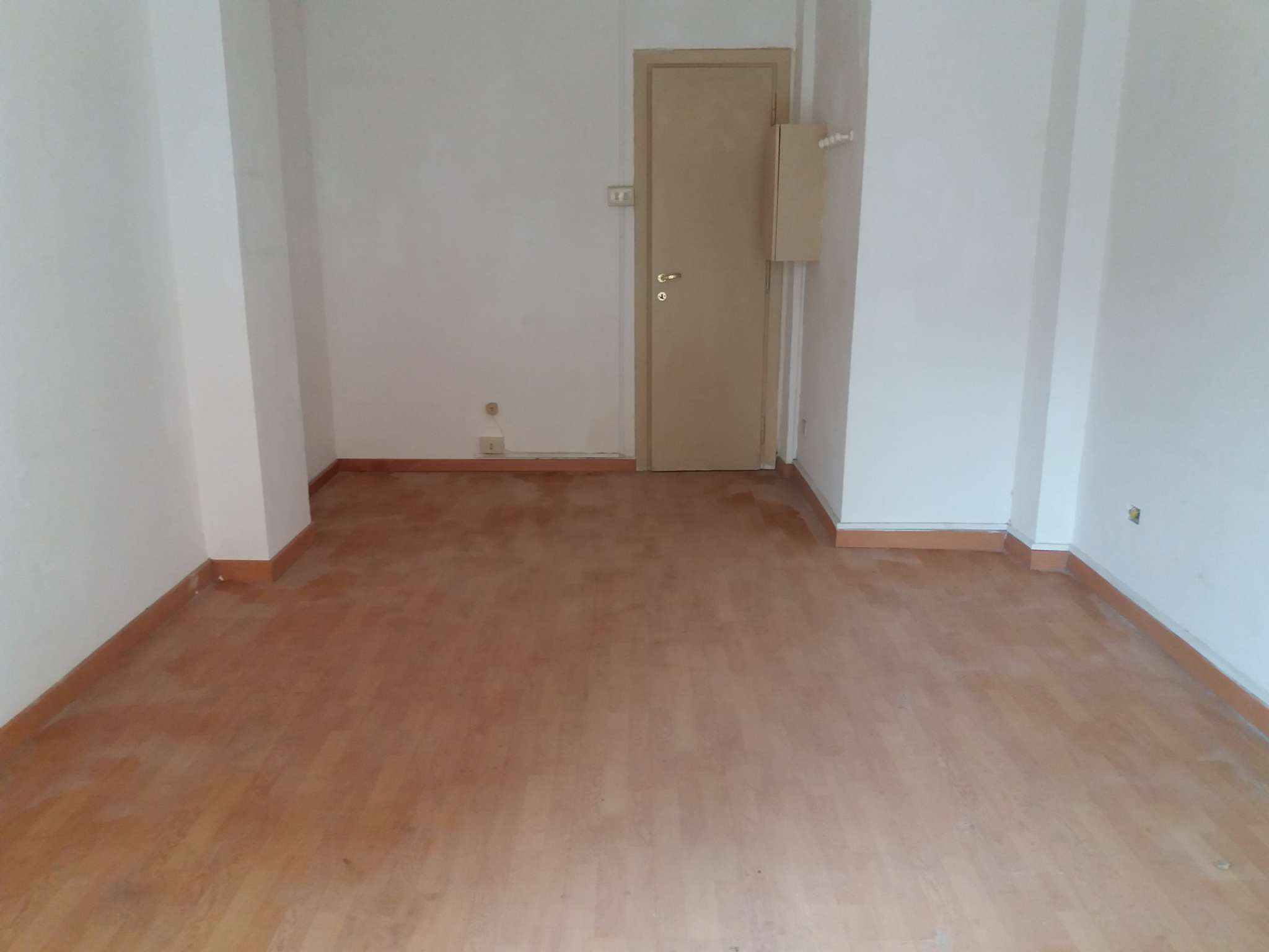 Negozio - Loc.Com. ROMA affitto  CAMILLUCCIA via bernardo blumesthil Immobiliare Flaminia