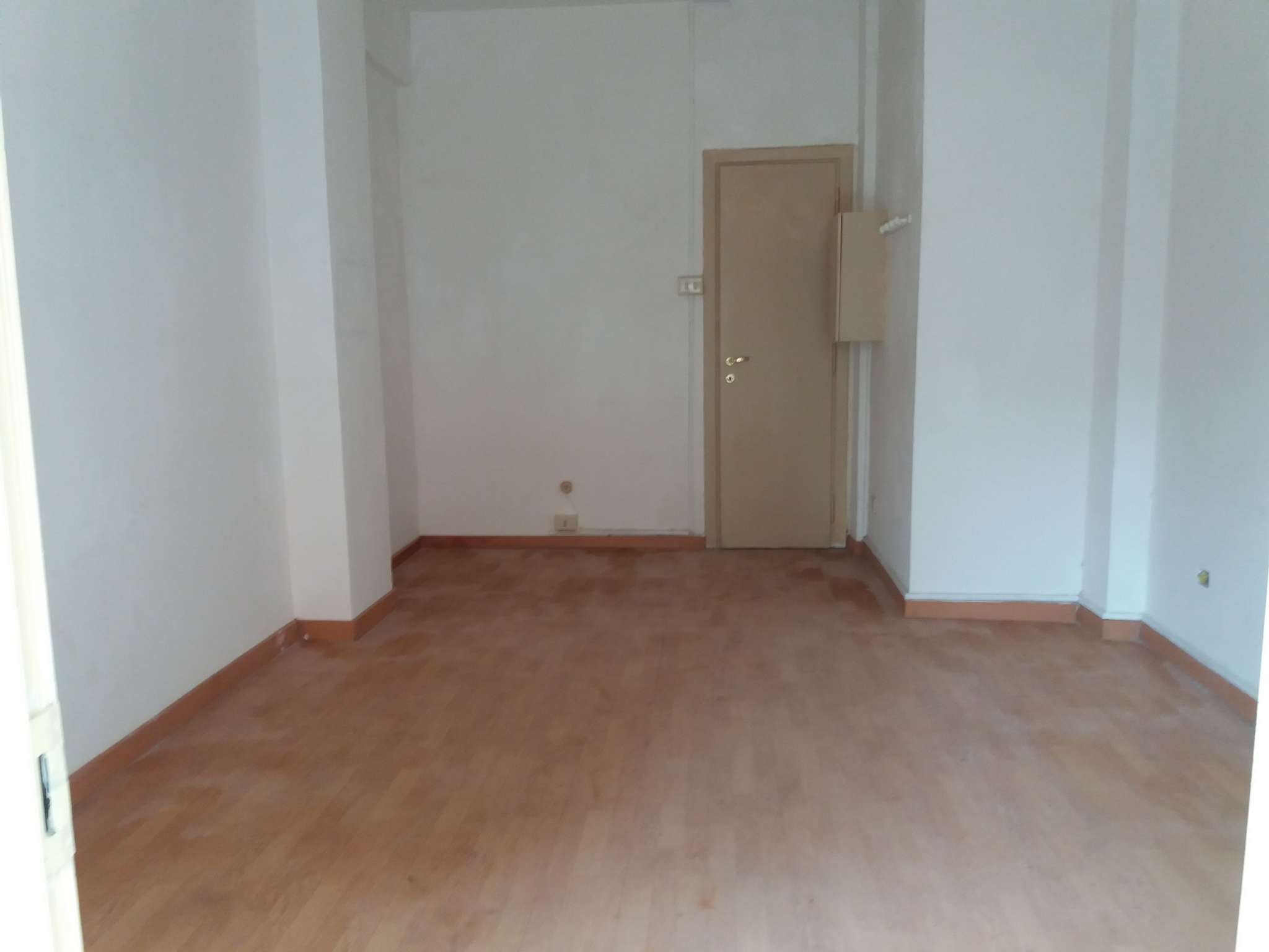 Negozio - Loc.Com. ROMA affitto  CAMILLUCCIA via bernardo blumesthil Immobiliare Flaminia