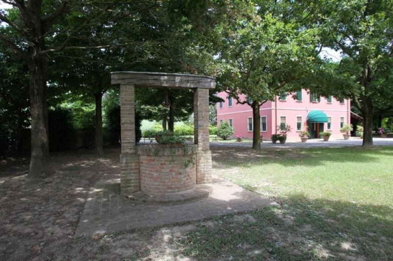 Villa RAVENNA vendita  BORGO MONTONE Fiume Abbandonato Agenzia In.Casa Compravendite e Locazioni