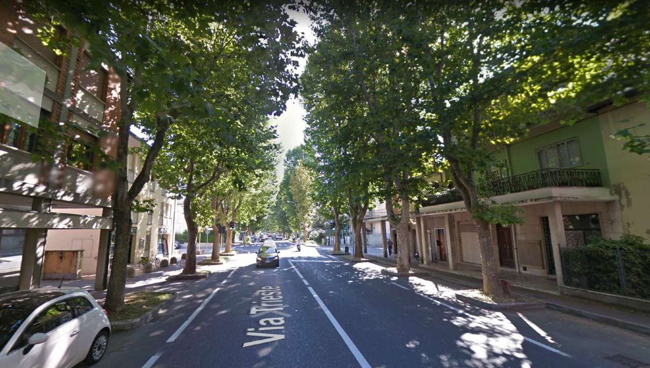 Negozio - Loc.Com. RAVENNA affitto  CENTRO VIA TRIESTE Agenzia In.Casa Compravendite e Locazioni