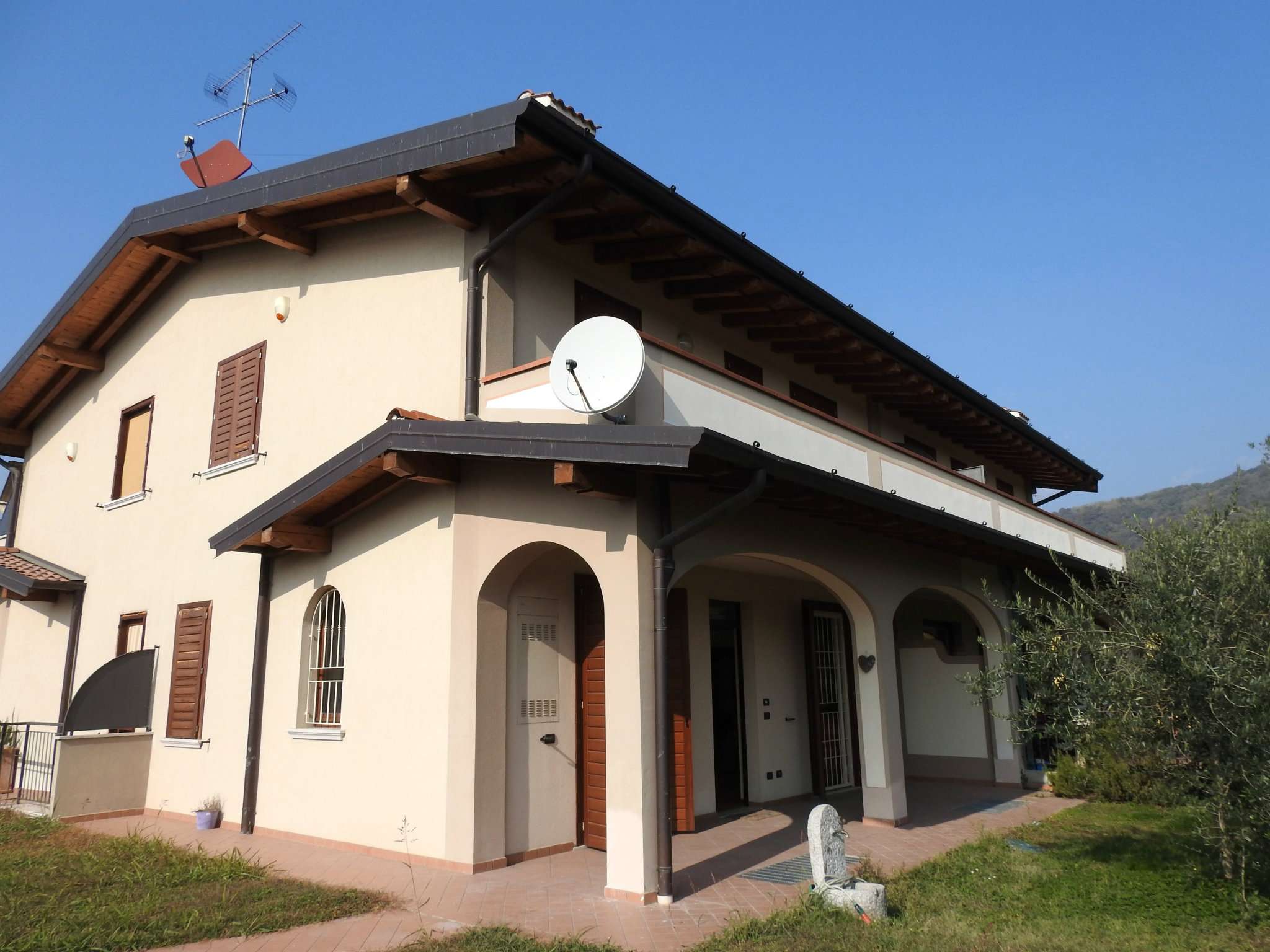 Villa Quadrifamiliare RODENGO SAIANO vendita   Via dei Cumartelli pippoimmobiliare