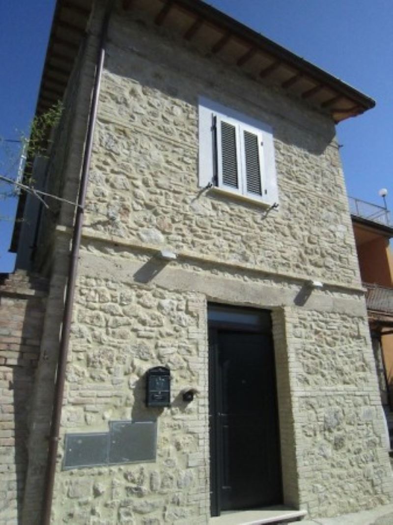 Villa Unifamiliare - Indipendente MONTEBUONO vendita    BEST IMMOBILIARE