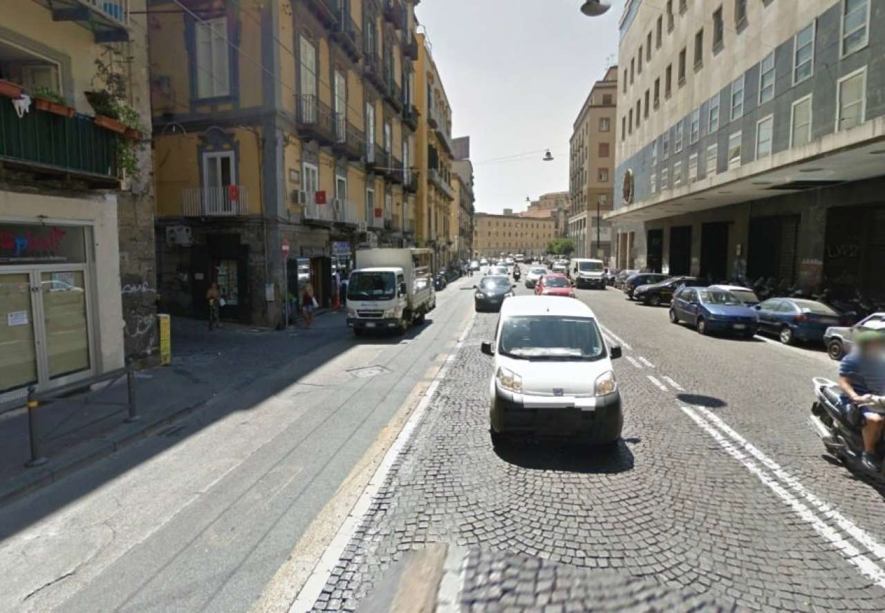 Negozio - Loc.Com. NAPOLI vendita  MERCATO DONNALBINA 2P IMMOBILIARE