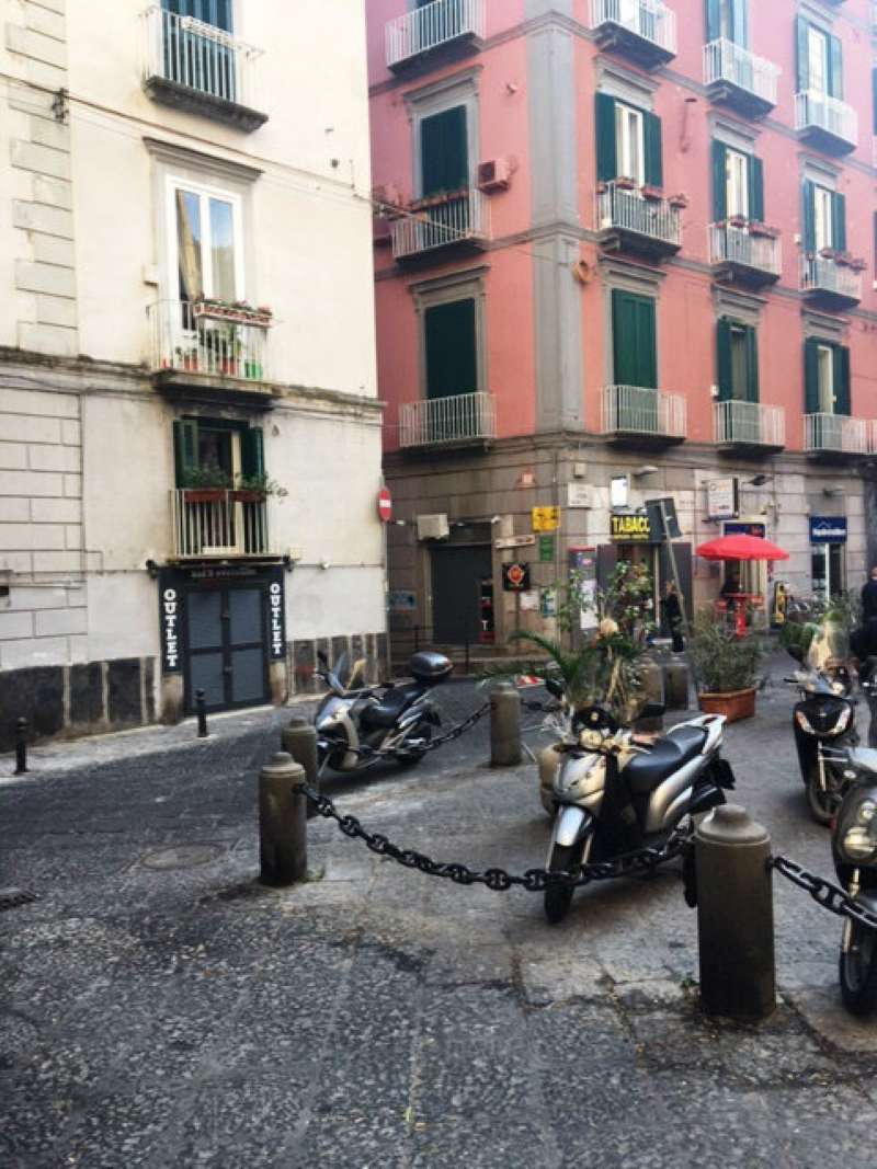 Negozio - Loc.Com. NAPOLI affitto  CHIAIA ASCENSIONE 2P IMMOBILIARE