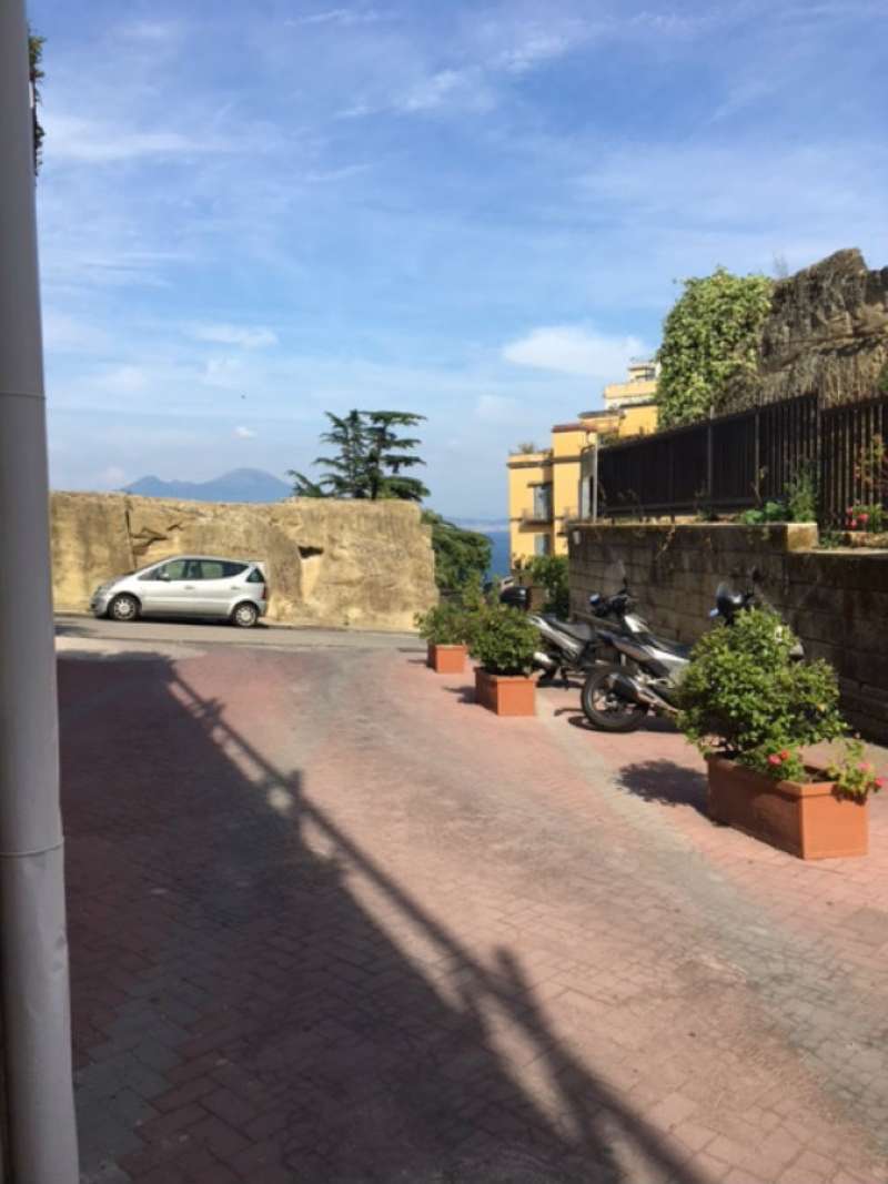 Negozio - Loc.Com. NAPOLI affitto  POSILLIPO Posillipo 2P IMMOBILIARE
