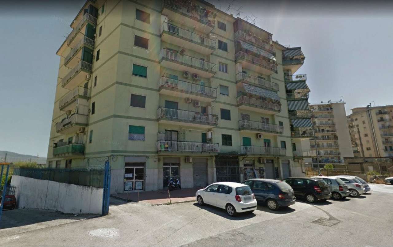 Negozio - Loc.Com. CASORIA vendita   G. GIGANTE 2P IMMOBILIARE