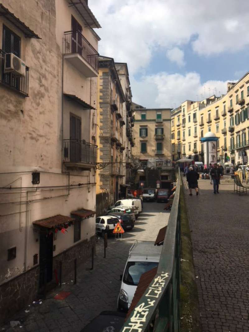 Appartamento NAPOLI vendita  MERCATO PONTECORVO 2P IMMOBILIARE