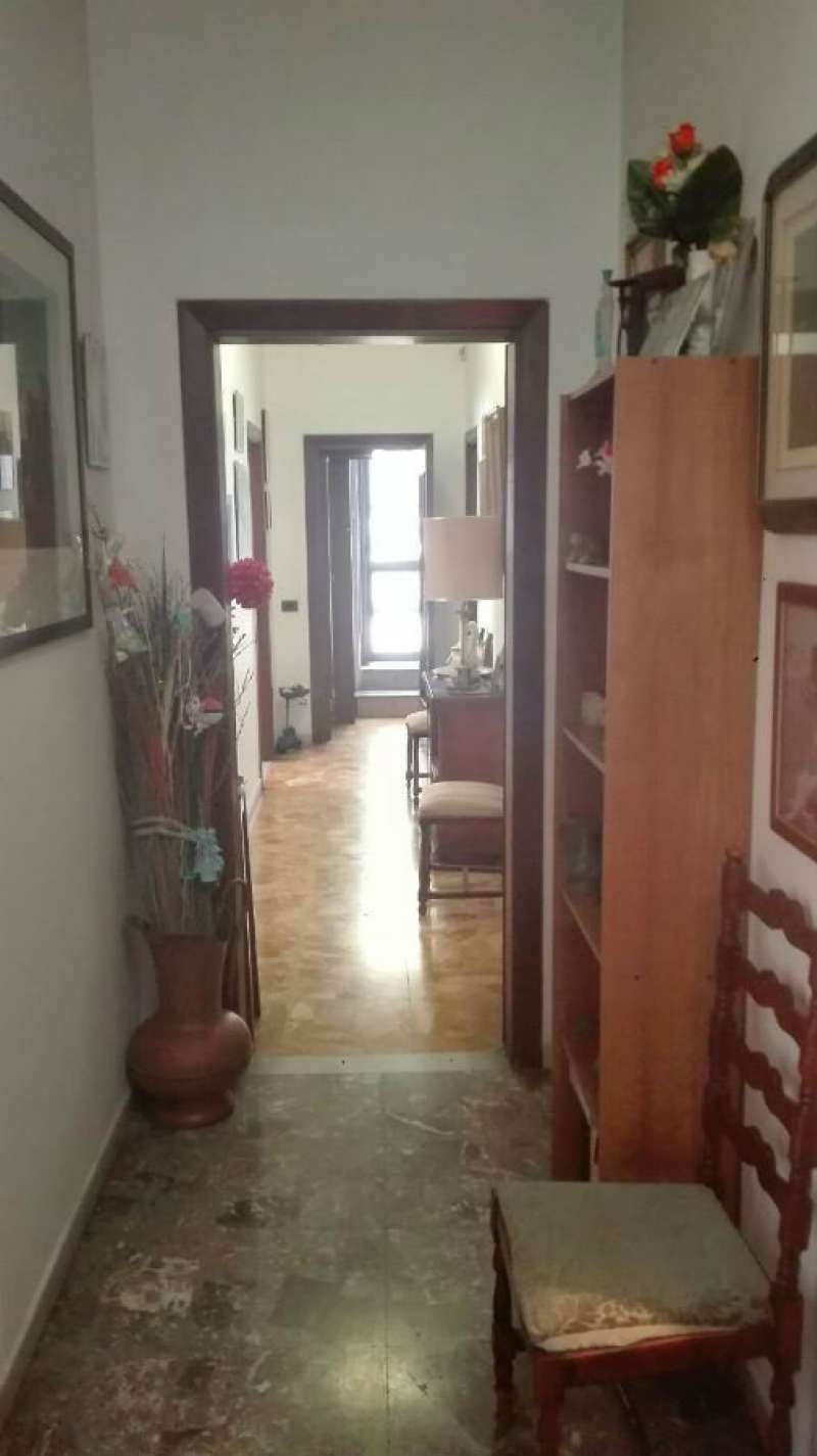 Appartamento NAPOLI vendita  CHIAIA RAMPE BRANCACCIO 2P IMMOBILIARE