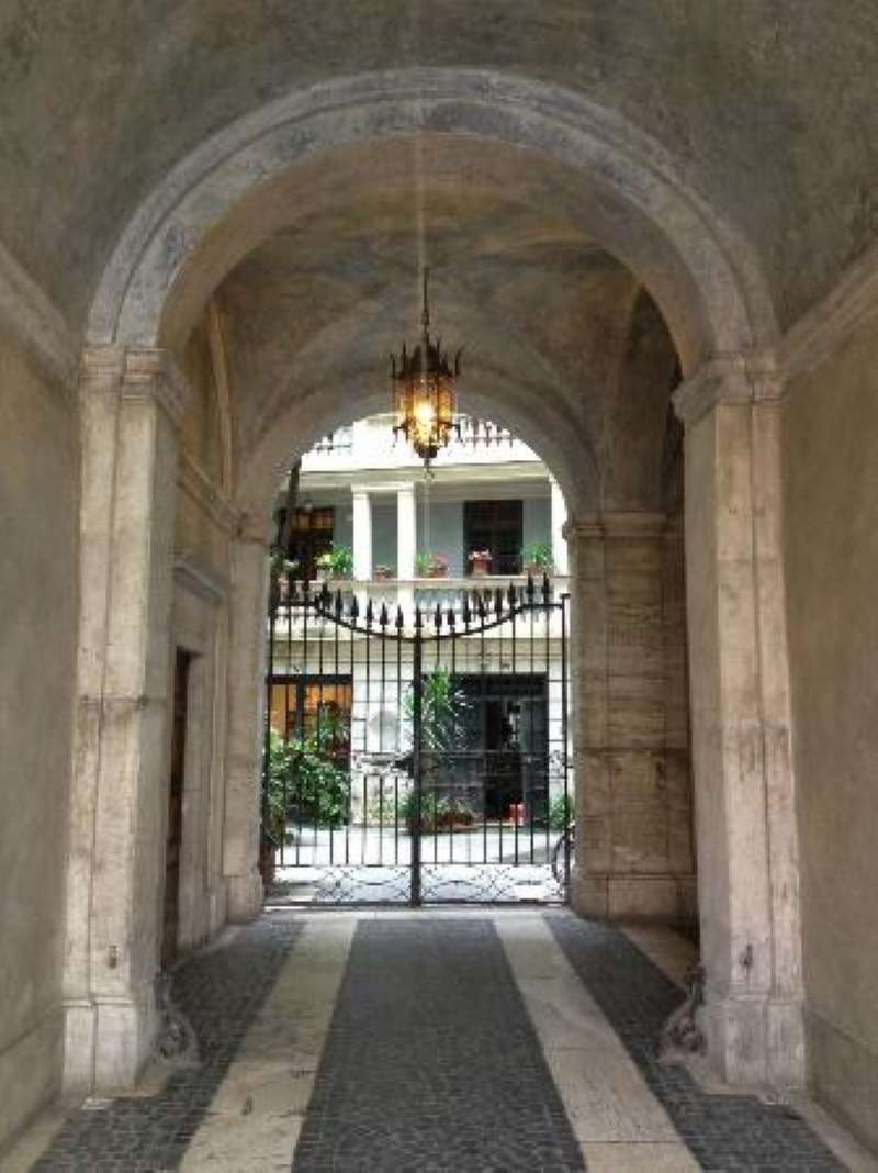 Appartamento ROMA affitto  Centro storico monte di pietà SCARPELLI e PRINCIPATO IMMOBILIARE