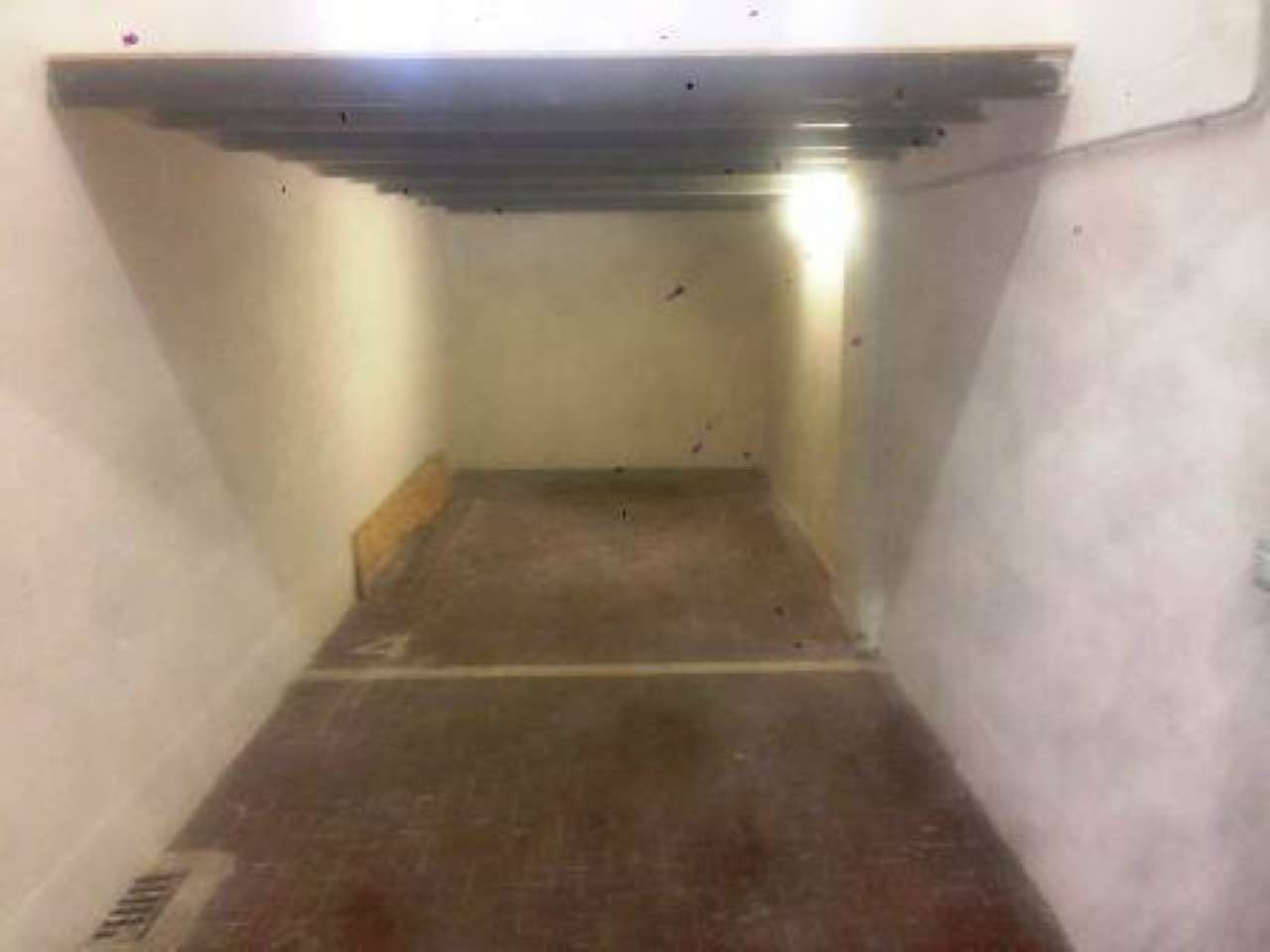Box auto - Posto auto ROMA vendita  BOCCEA  Roma Uno Servizi Immobiliari