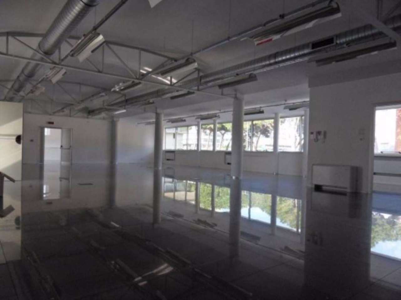 Ufficio - Loc.Com. ROMA affitto  Tiburtina Tiburtina Loyimmobiliare S.R.L.