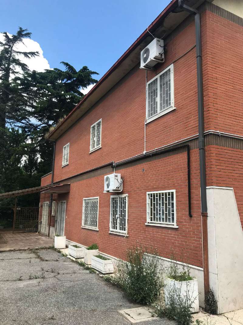 Ufficio - Loc.Com. ROMA affitto  SETTECAMINI (ZONA DELLA V MUN.) Casal Bianco Loyimmobiliare S.R.L.
