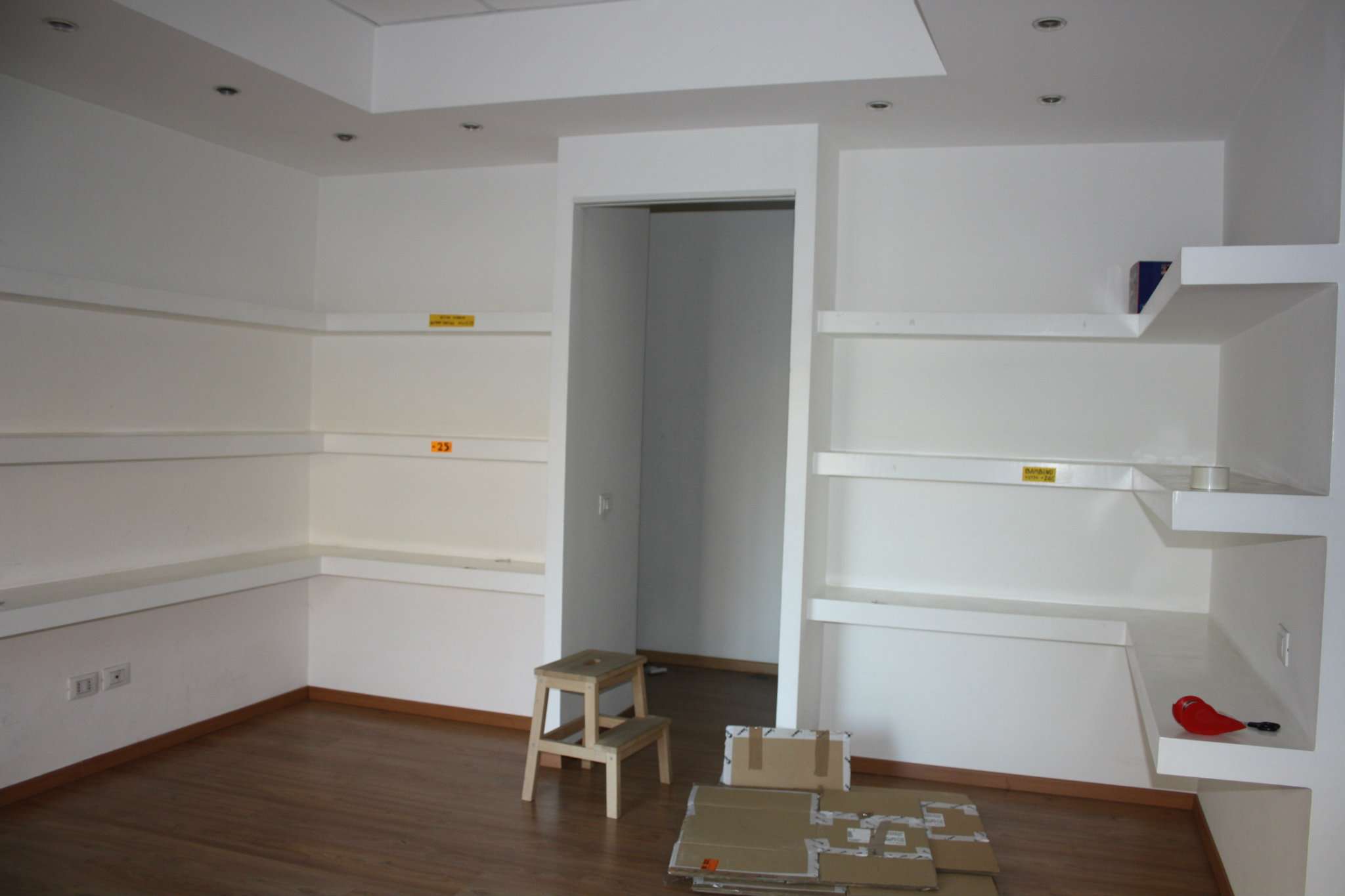 Negozio - Loc.Com. ROMA vendita  FALCOGNANA zaccaria betti Rv immobiliare
