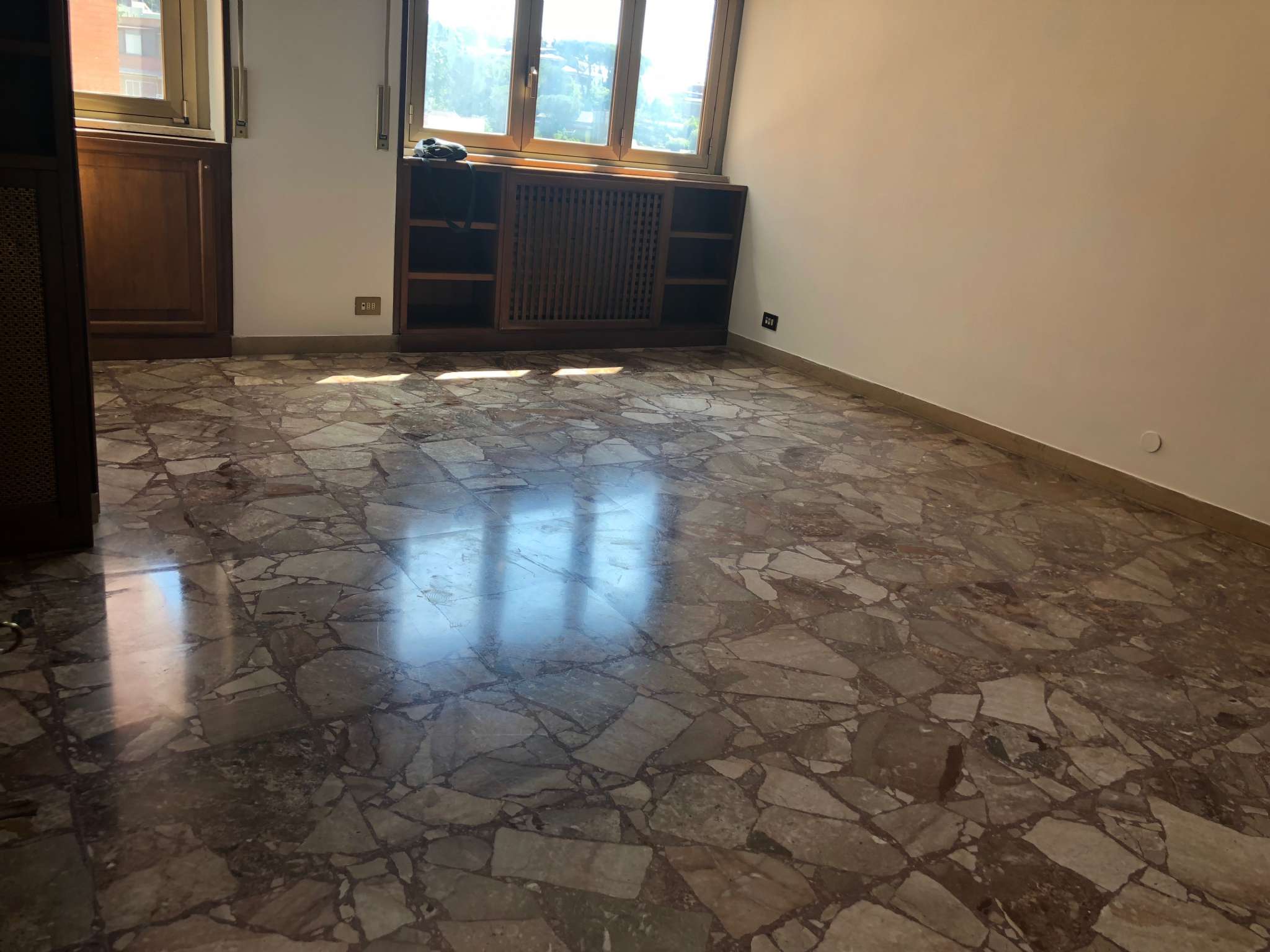 Appartamento ROMA affitto  Cassia flaminia via dei due ponti BROKER IMMOBILIARE