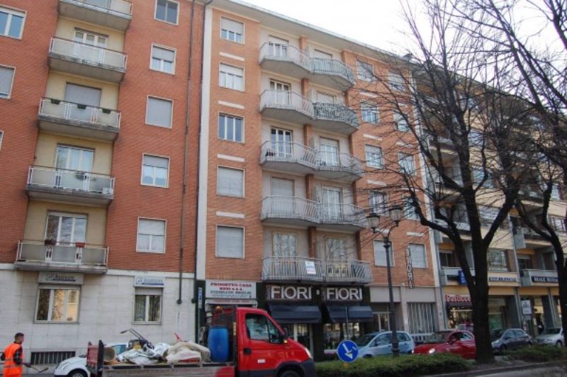  rivoli vendita quart:  t&c consulenze immobiliari di silvia canali